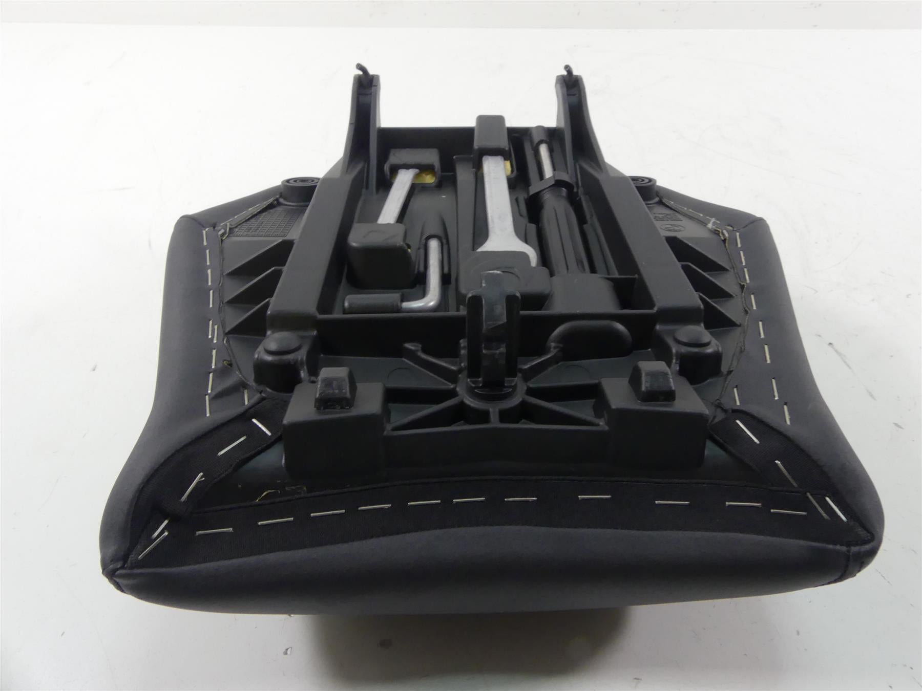 2016 BMW R1200RS K54 Rear Passenger Pillion Saddle Seat + Tool Kit 52538550756 {{ shop.shopifyCountryName }} - Mototech271