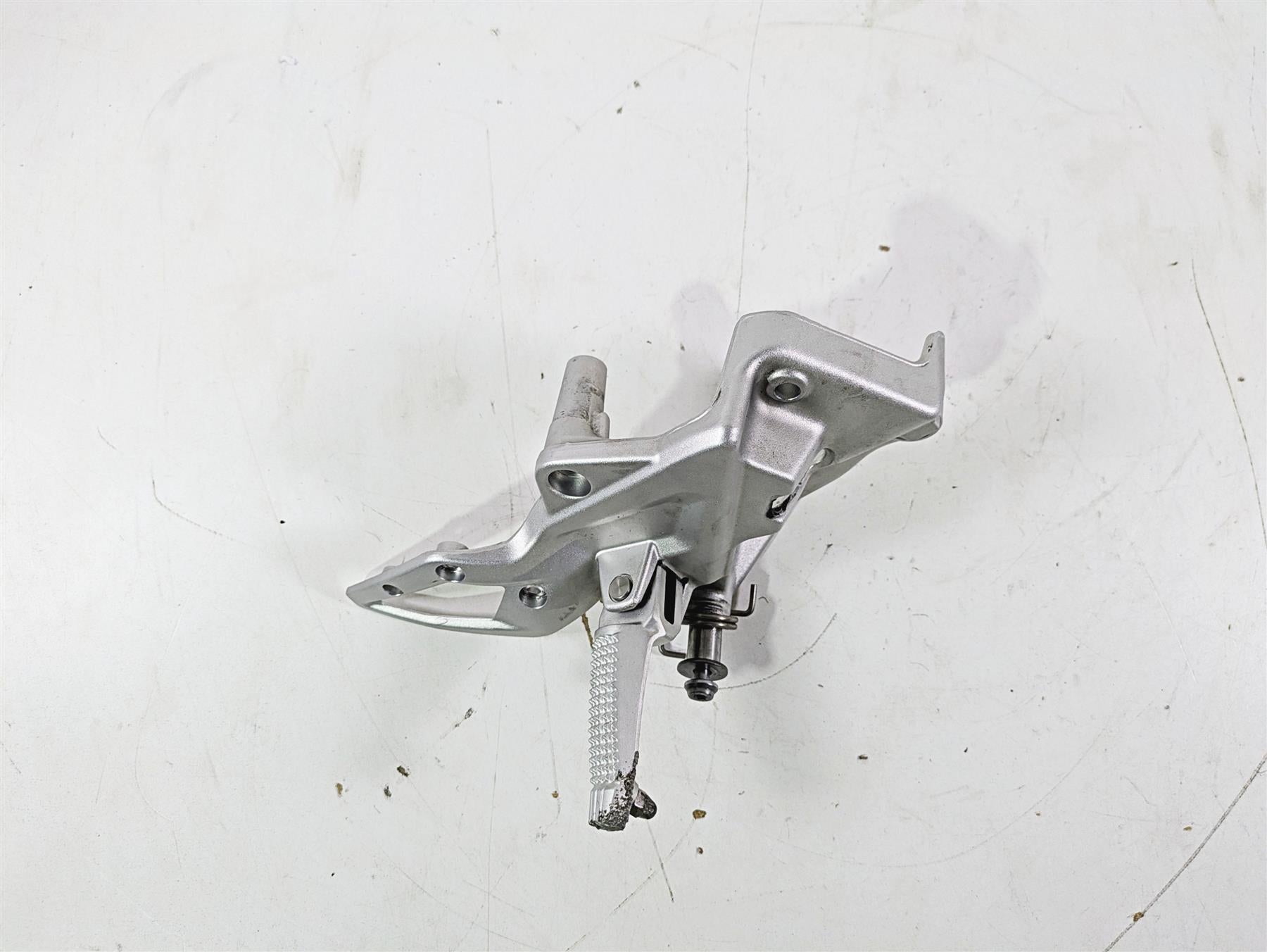 2016 BMW F800R K73 Right Front Rider Footpeg Foot Peg Rear 8527864 46718534960 {{ shop.shopifyCountryName }} - Mototech271
