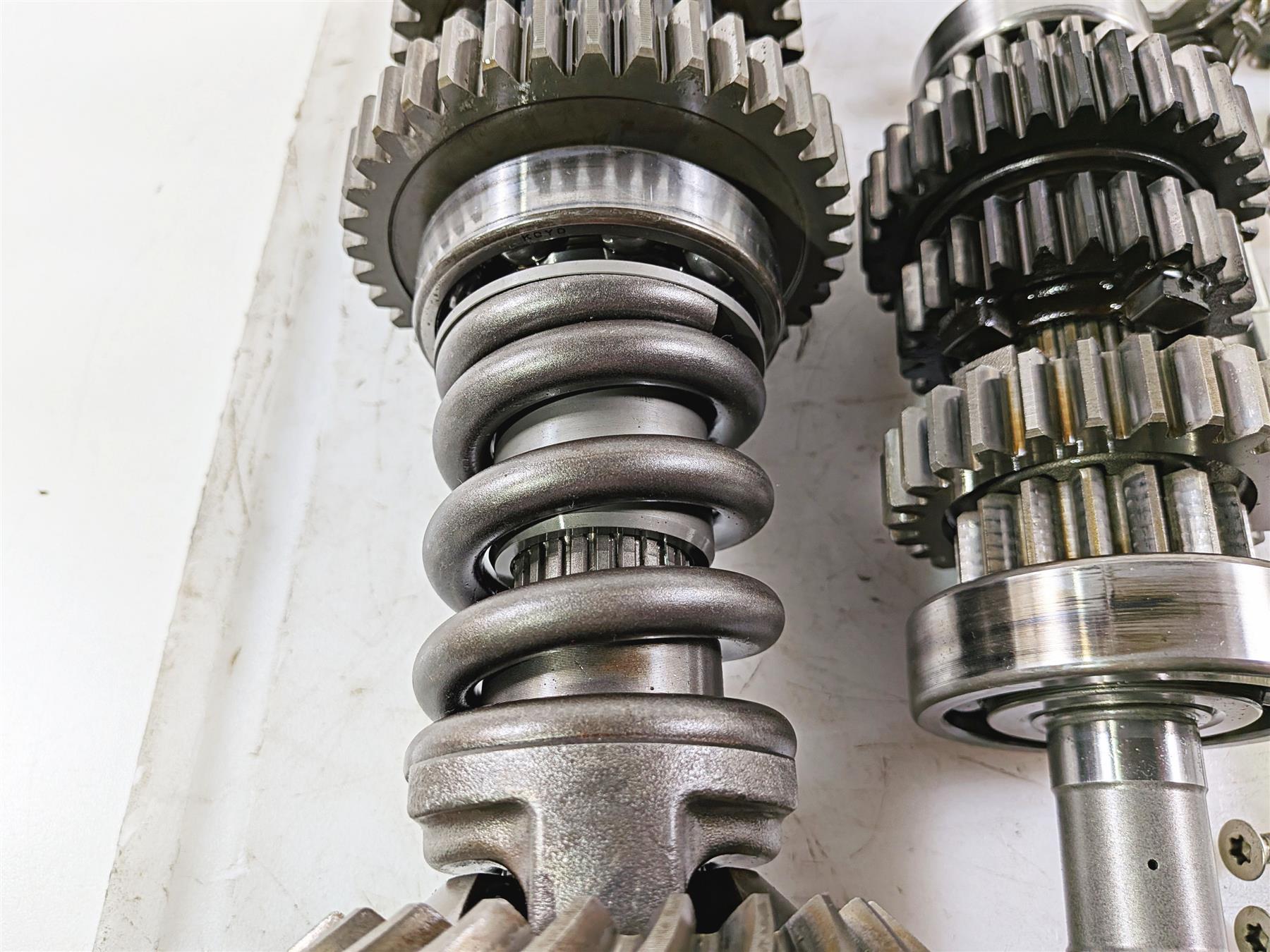 2009 Yamaha VMX17 V-Max 1700 Transmission & Middle Gear Set 2S3-Y1754-00 {{ shop.shopifyCountryName }} - Mototech271