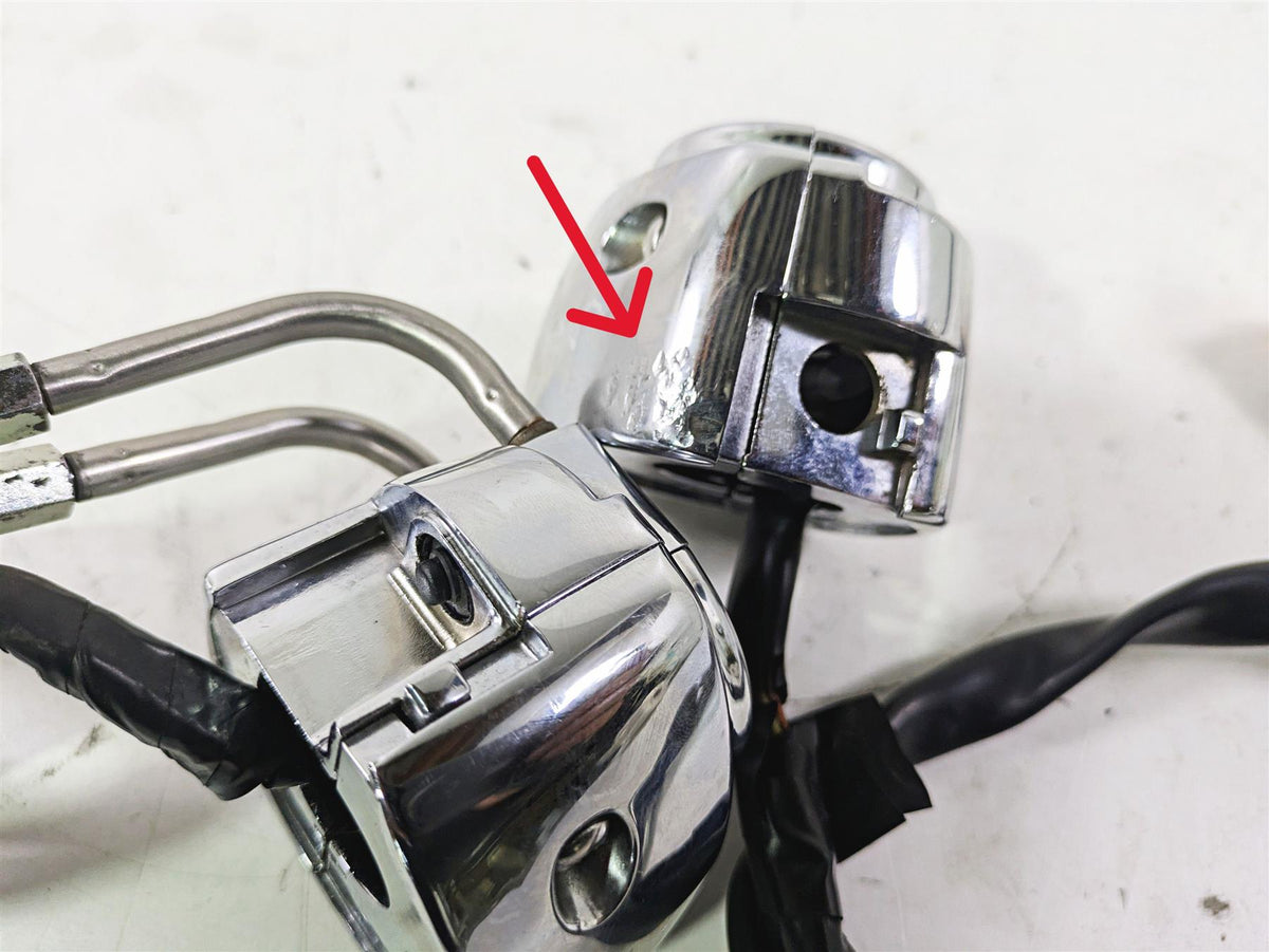 2004 Harley Softail FLSTF Fat Boy Nice Chrome Hand Control Switch Set 71682-06 {{ shop.shopifyCountryName }} - Mototech271