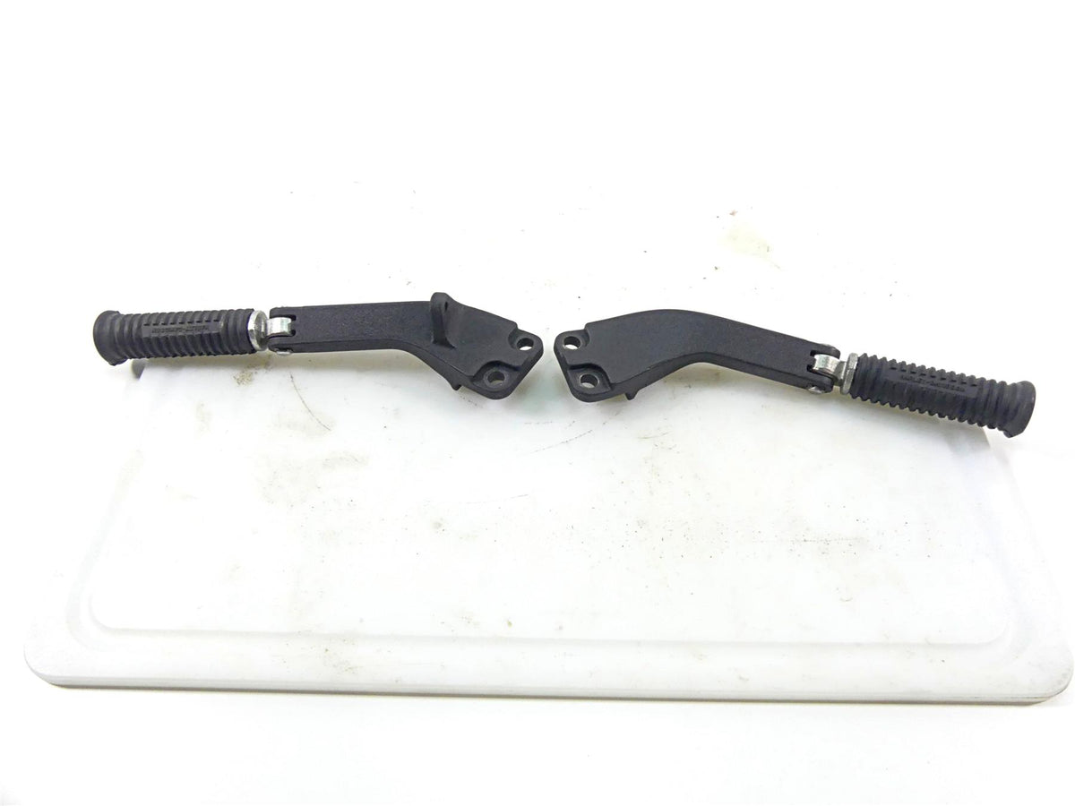 2017 Harley Dyna FXDB Street Bob Rear Passenger Foot Peg Set 49224-06A 49230-06 {{ shop.shopifyCountryName }} - Mototech271