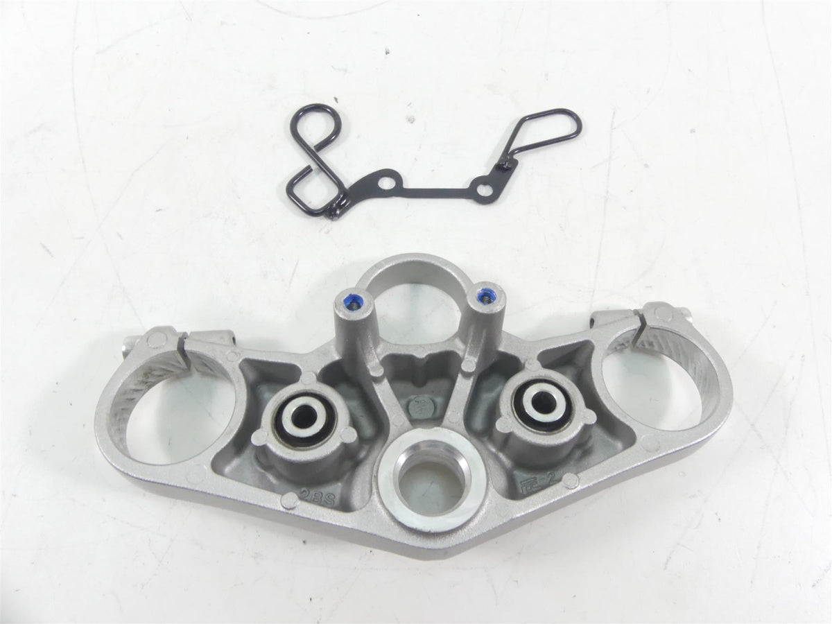 2017 Yamaha XT1200Z Super Tenere Upper Triple Tree Steering Clamp 2BS-23435-00 {{ shop.shopifyCountryName }} - Mototech271