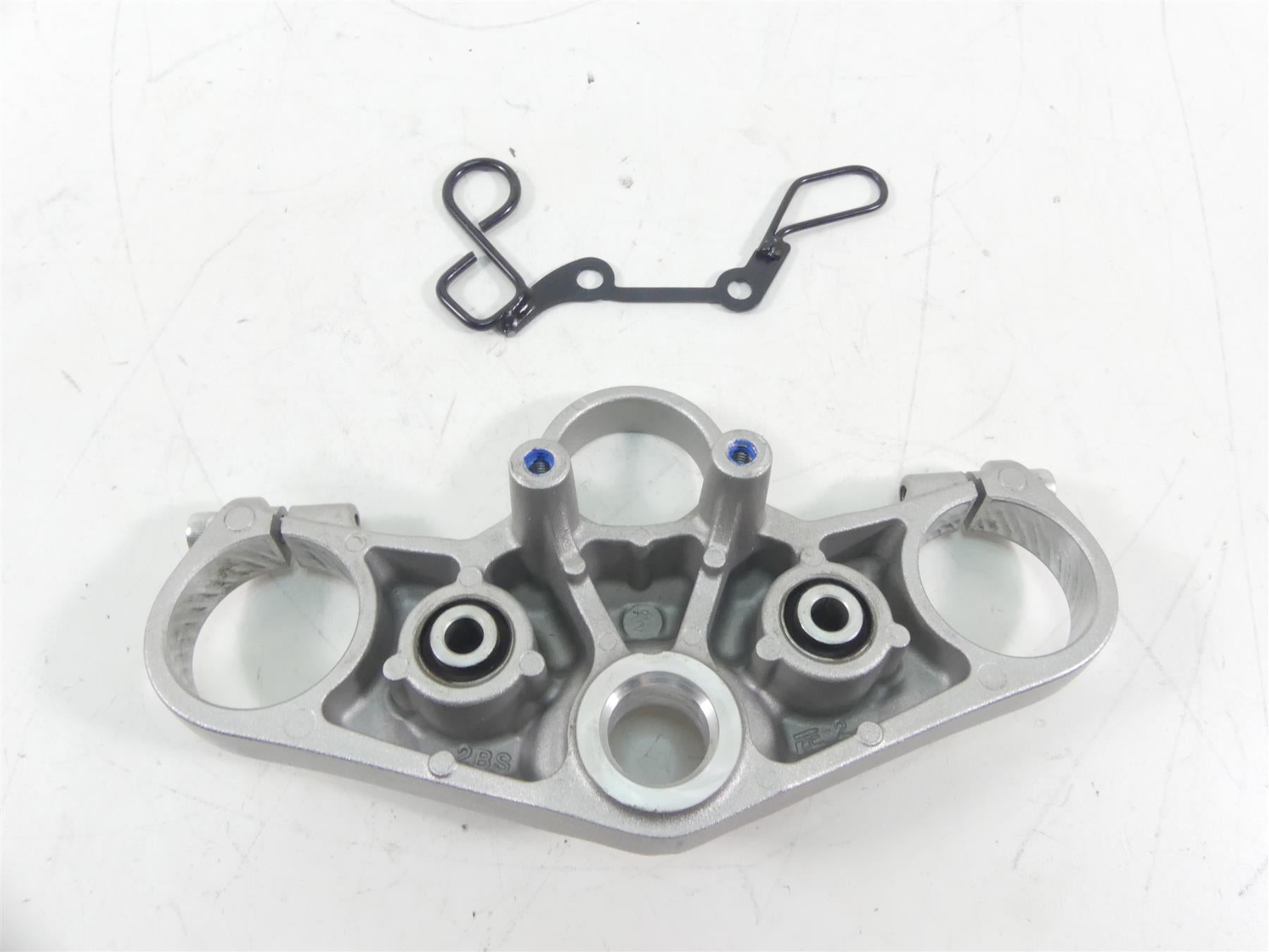 2017 Yamaha XT1200Z Super Tenere Upper Triple Tree Steering Clamp 2BS-23435-00 {{ shop.shopifyCountryName }} - Mototech271