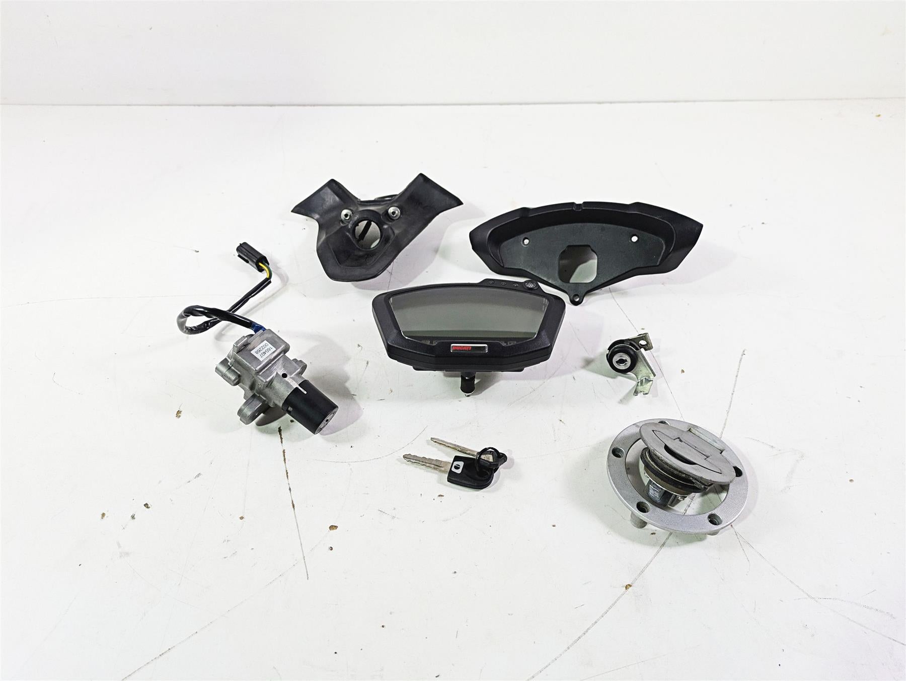 2008 Ducati SBK 1098 S Speedometer Ignition Switch Key Set 10k 40610603A | Mototech271