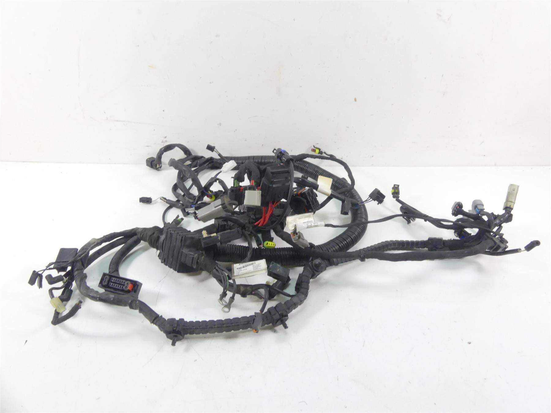 2015 Harley FLD Dyna Switchback Main Wiring Harness Abs - No Cuts 71075-12A {{ shop.shopifyCountryName }} - Mototech271