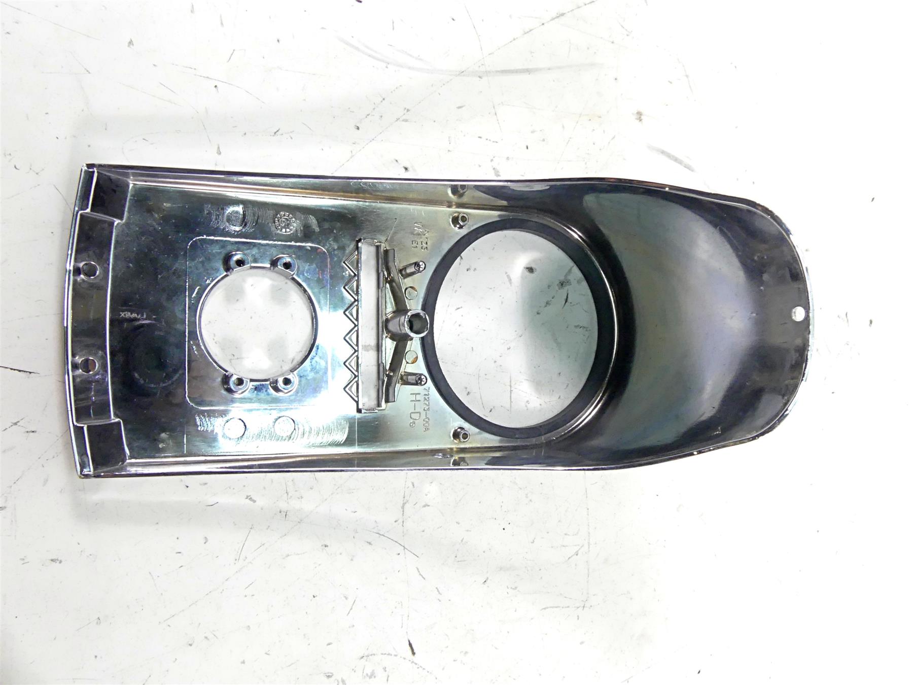 2006 Harley Softail FXSTSI Springer Chrome Tank Dash Console Cover 71273-00A {{ shop.shopifyCountryName }} - Mototech271