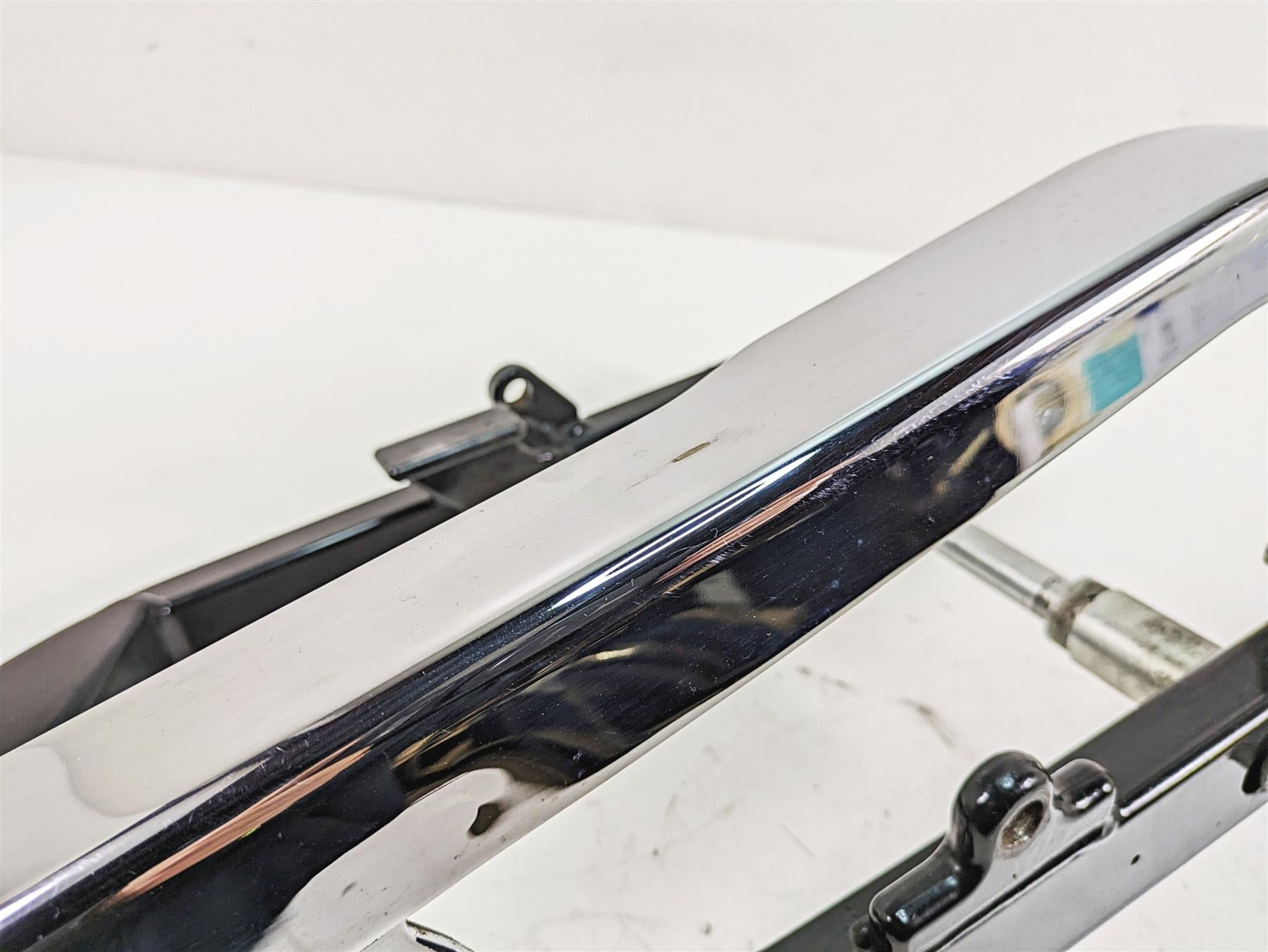 2005 Harley Dyna FXDL Low Rider Rear Swingarm Suspension & Belt Guards 47820-00A {{ shop.shopifyCountryName }} - Mototech271