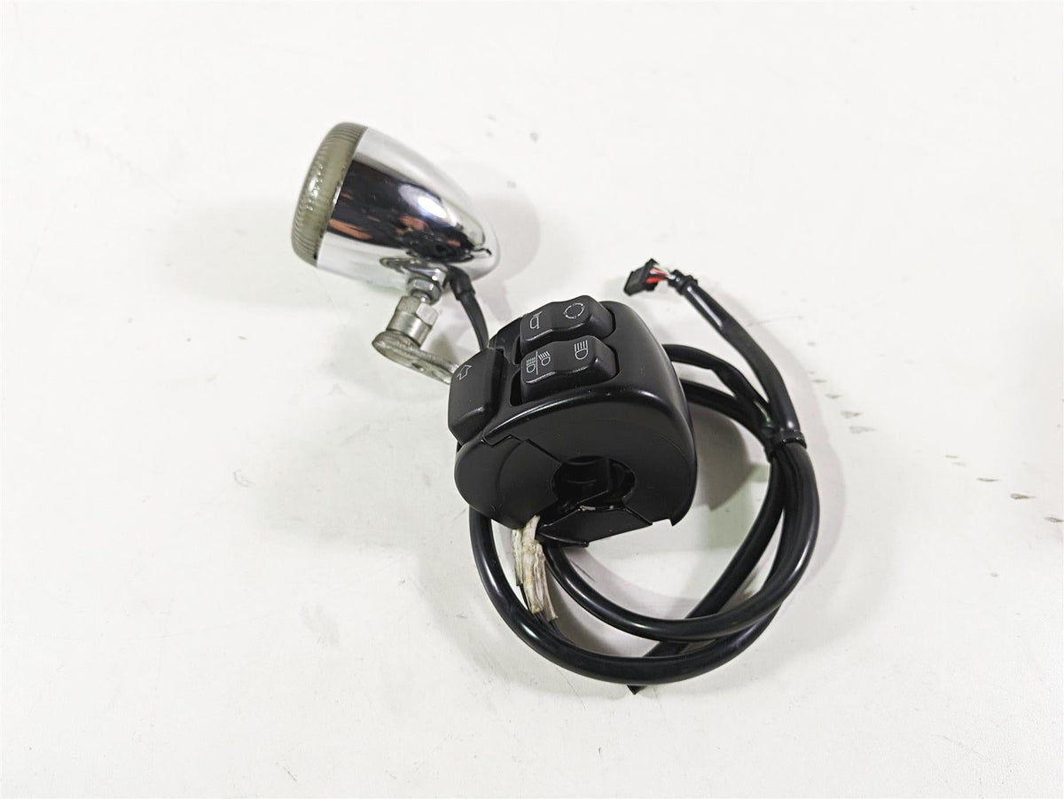 2017 Harley Dyna FXDB Street Bob Left Control Switch & Blinker -READ 71500372A {{ shop.shopifyCountryName }} - Mototech271
