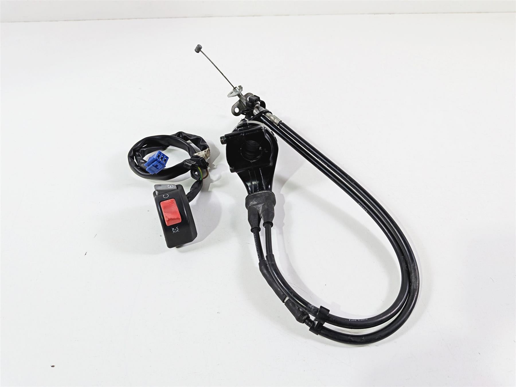 2008 Yamaha YZF R1 RN19 Right Hand Control Switch & Throttle Grip 4C8-83975-00 {{ shop.shopifyCountryName }} - Mototech271