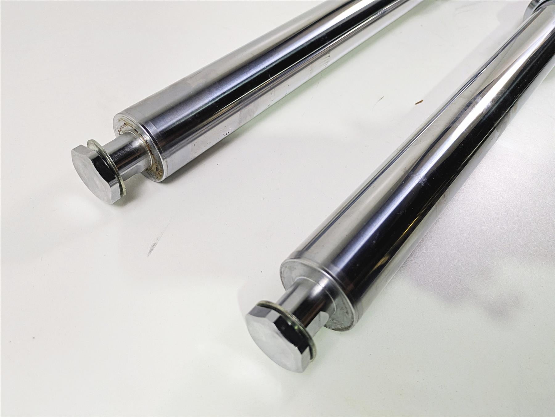 2008 Harley FXCWC Softail Rocker Straight Chrome Front Fork Leg Set 46950-08 {{ shop.shopifyCountryName }} - Mototech271