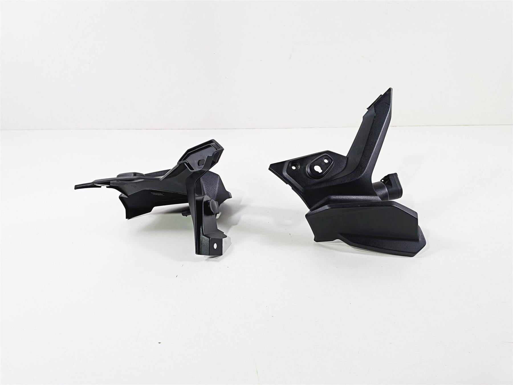 2023 BMW F850GS K81 Front Blinker Turn Signal Mount 46638564653 46638564654 {{ shop.shopifyCountryName }} - Mototech271