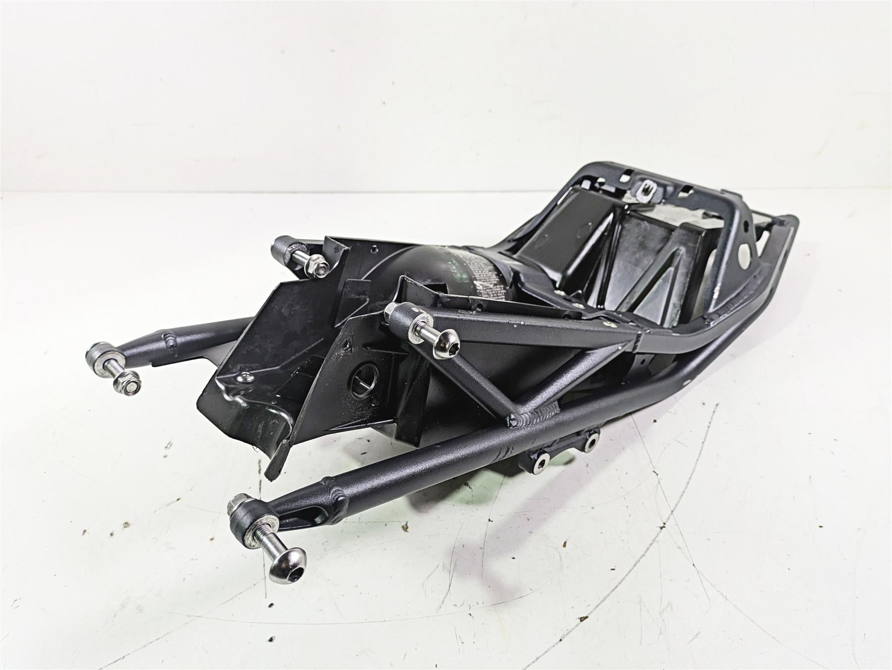 2012 Triumph Daytona 675 Straight Rear Subframe & Inner Fender - Read T2070593 {{ shop.shopifyCountryName }} - Mototech271