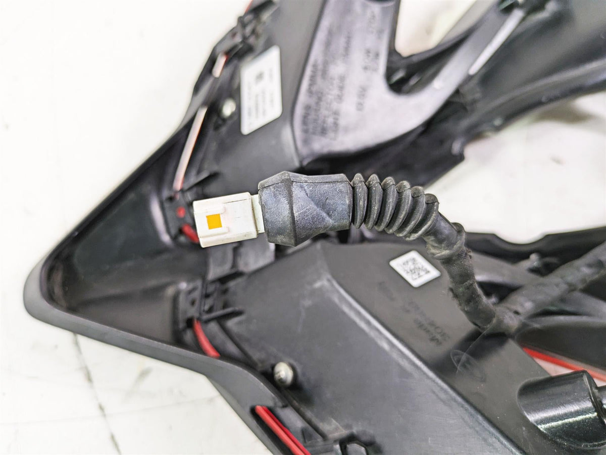 2015 Ducati Panigale 1299 S Taillight Tail Light & Cover 52510445C {{ shop.shopifyCountryName }} - Mototech271