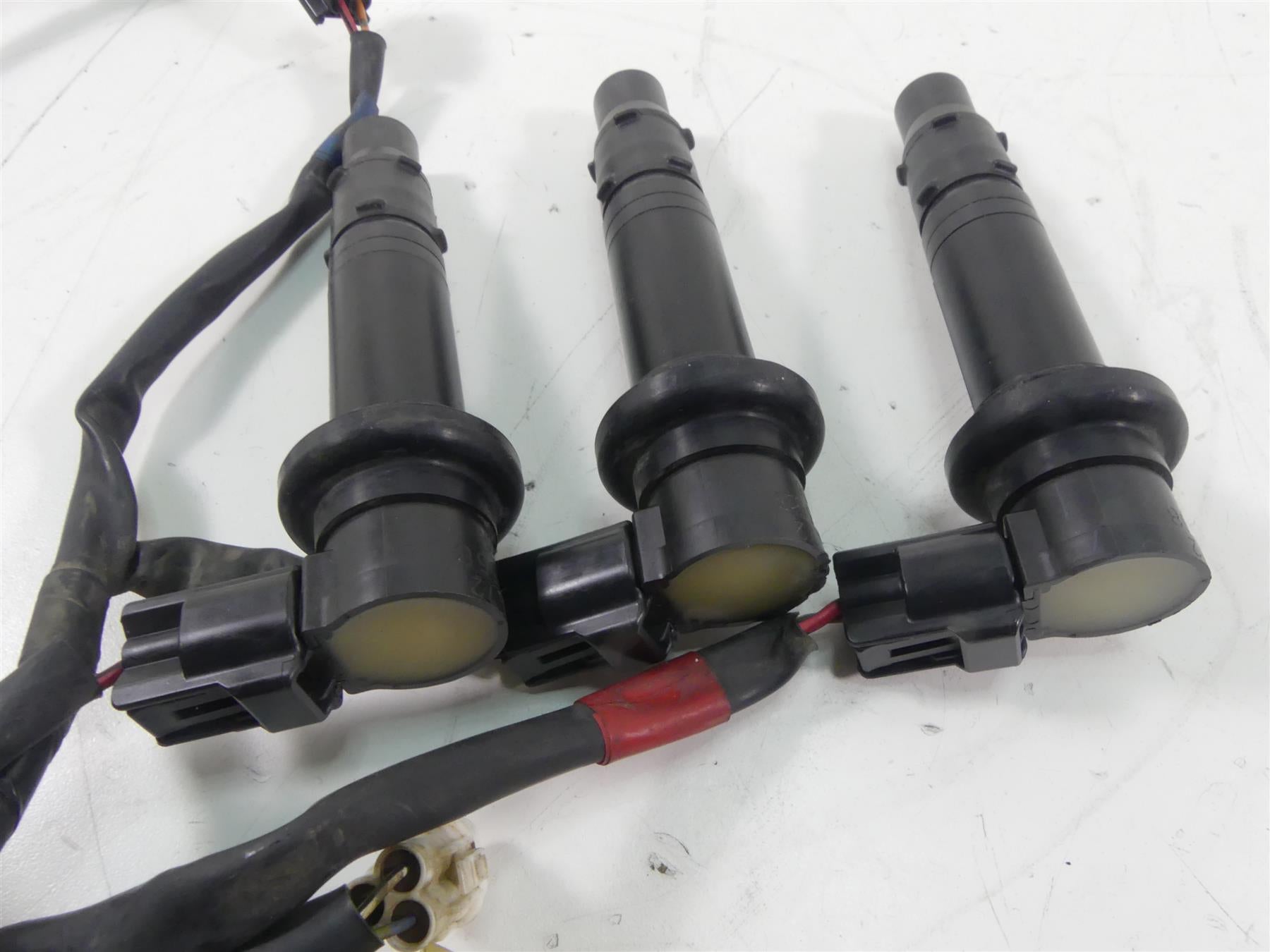 2007 Yamaha FZ1 Fazer 3 Ignition Coil & Wire Set -Read 5VY-82310-00-00 {{ shop.shopifyCountryName }} - Mototech271