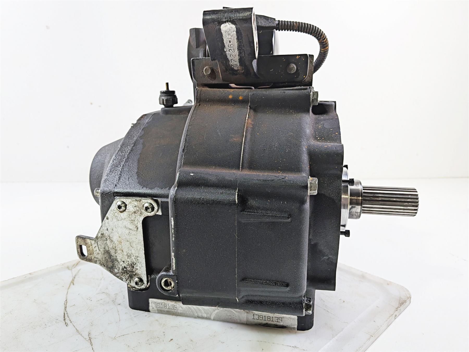 2006 Harley Davidson Dyna FXDBI Street Bob Bottom End Engine Crankcase 24621-06B {{ shop.shopifyCountryName }} - Mototech271