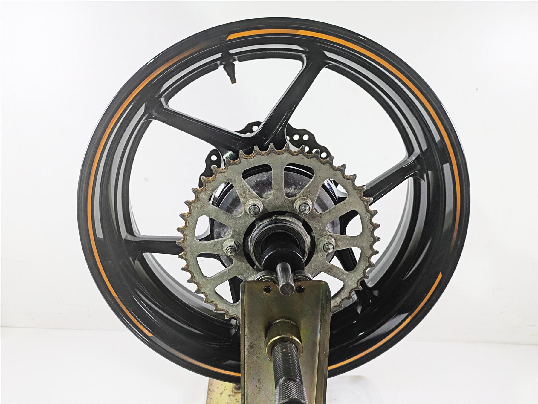 2020 Kawasaki ZX6R ZX636 Ninja Rear Wheel Rim Strgt 17x5.5 Enkei 41073-0729-18F {{ shop.shopifyCountryName }} - Mototech271
