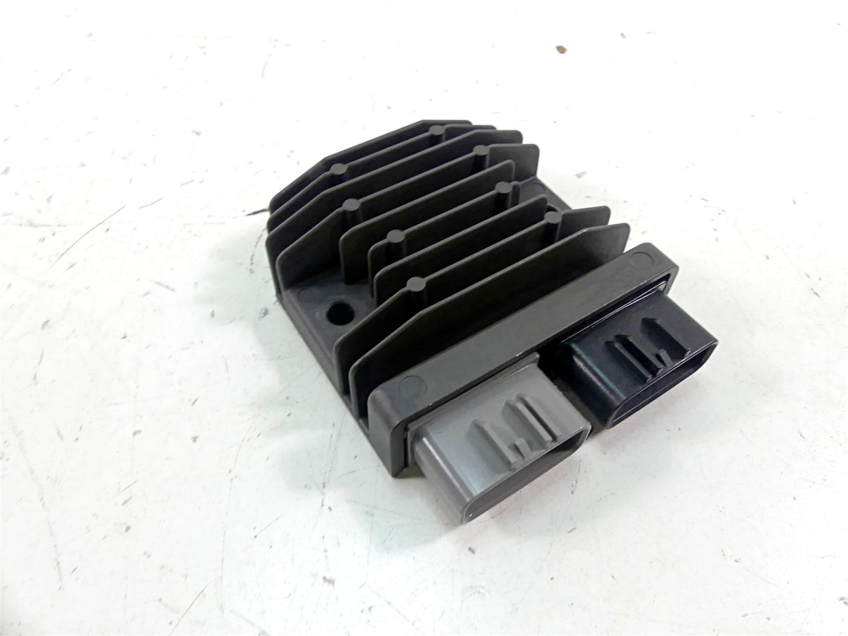 2018 BMW S1000RR K46 Rectifier Voltage Regulator FH020CA 12317718422 {{ shop.shopifyCountryName }} - Mototech271