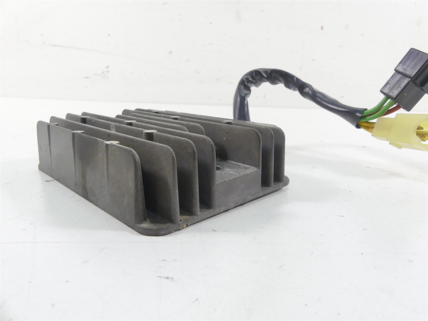 2007 Ducati Sport Classic GT1000 Rectifier Voltage Regulator 54040101A {{ shop.shopifyCountryName }} - Mototech271