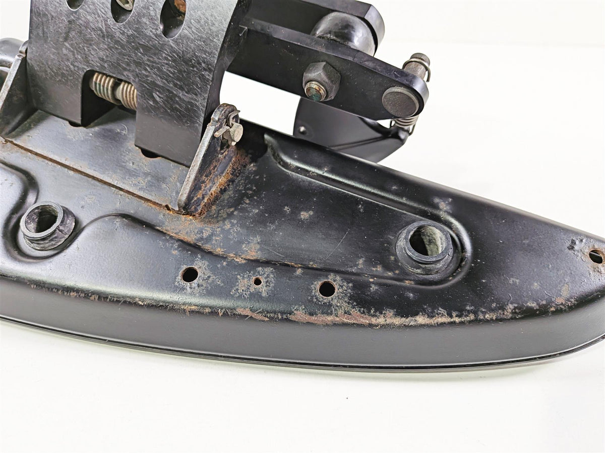 2016 Victory Cross Country Front Right Floorboard & Brake Pedal 1021216 5134178 {{ shop.shopifyCountryName }} - Mototech271