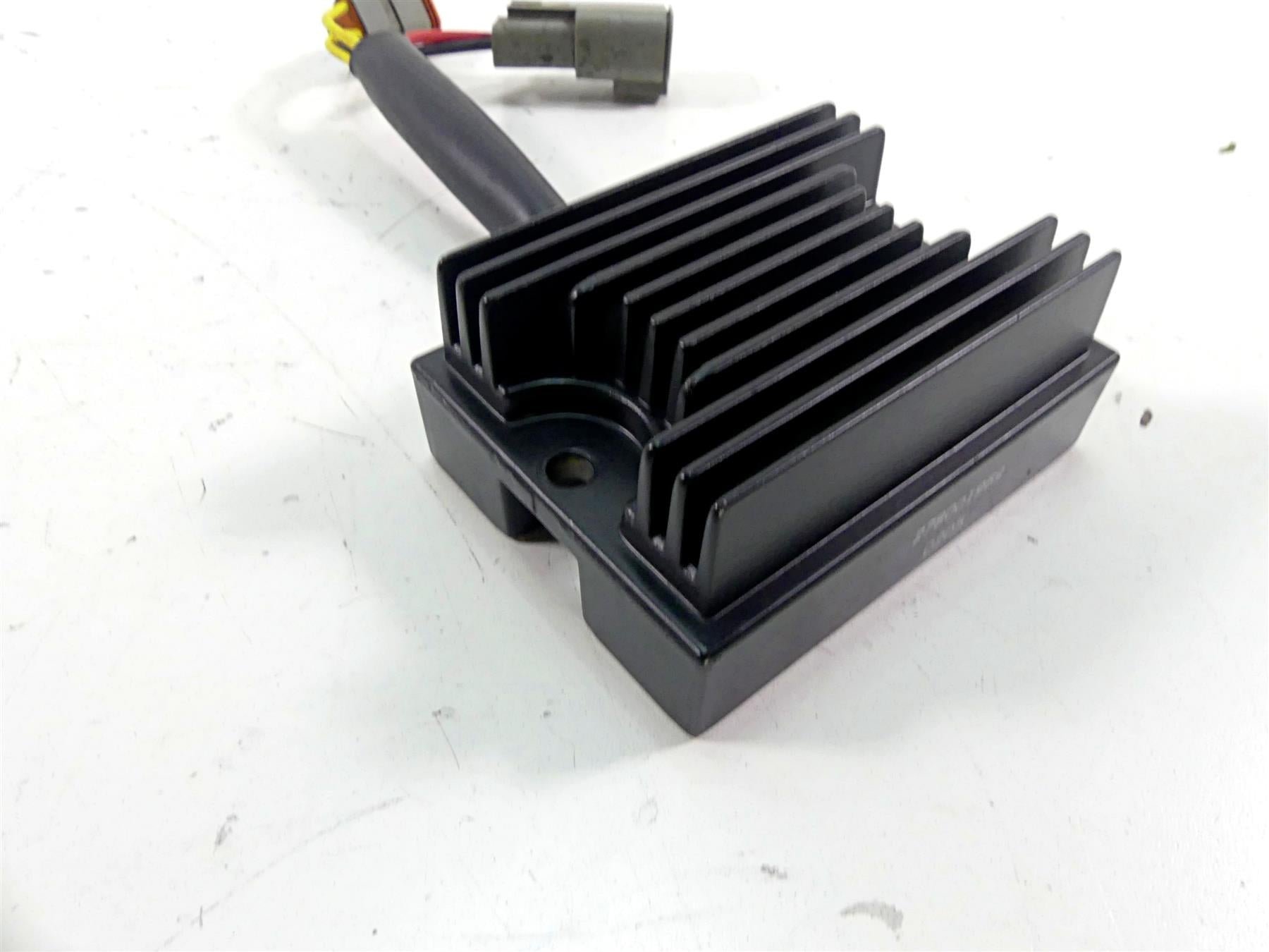 2005 Seadoo 3D RFI Rectifier Voltage Regulator 278001969 {{ shop.shopifyCountryName }} - Mototech271