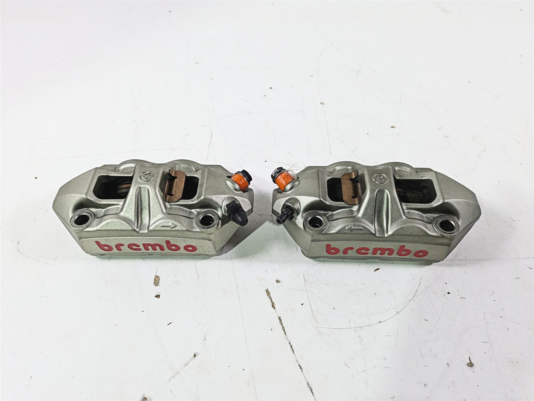 2019 Triumph Speed Triple RS 1050 Brembo M4 Front Brake Calipers 100mm T2023530 {{ shop.shopifyCountryName }} - Mototech271