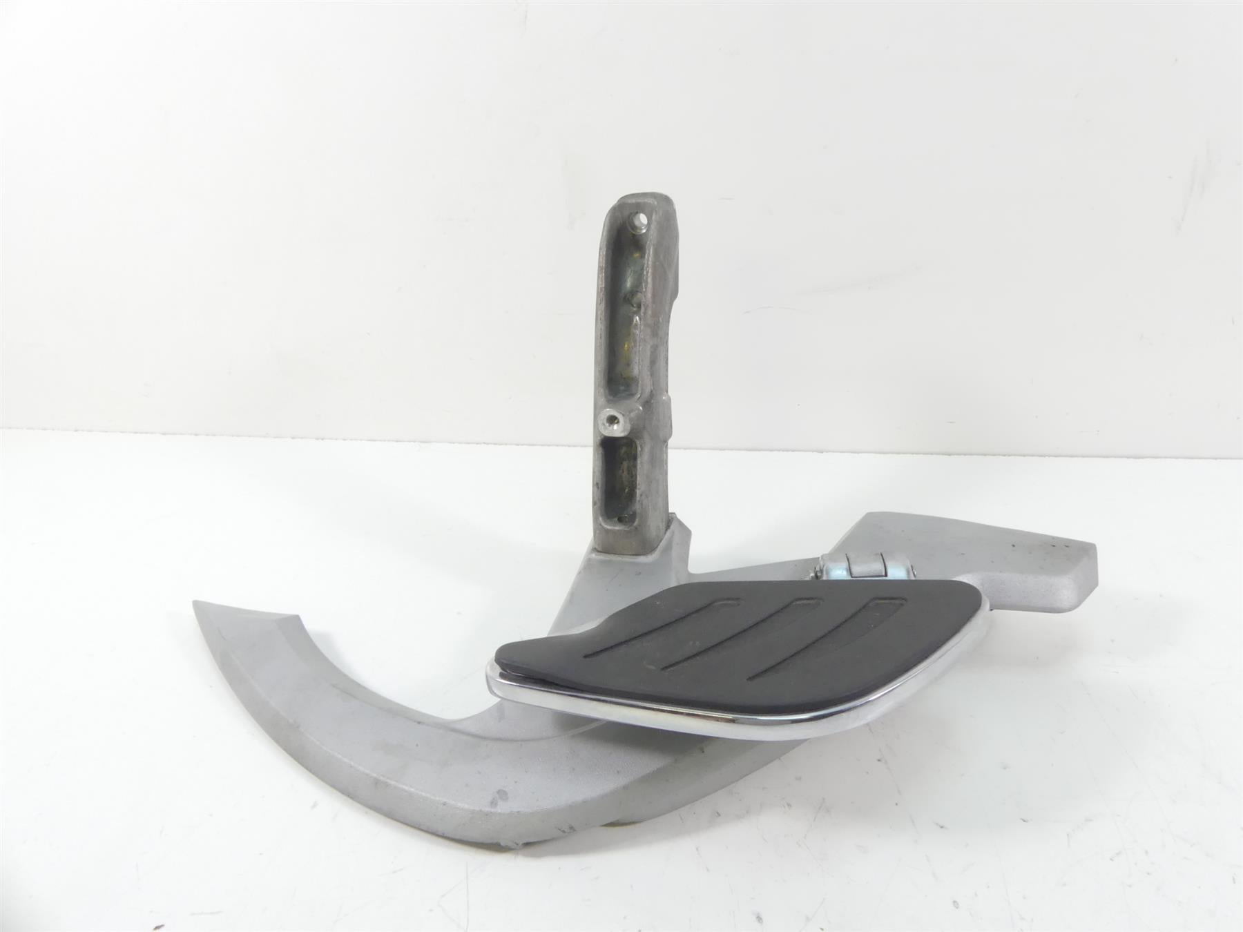 2009 Victory Vision Tour Right Rear Passenger Floorboard & Mount 5135906