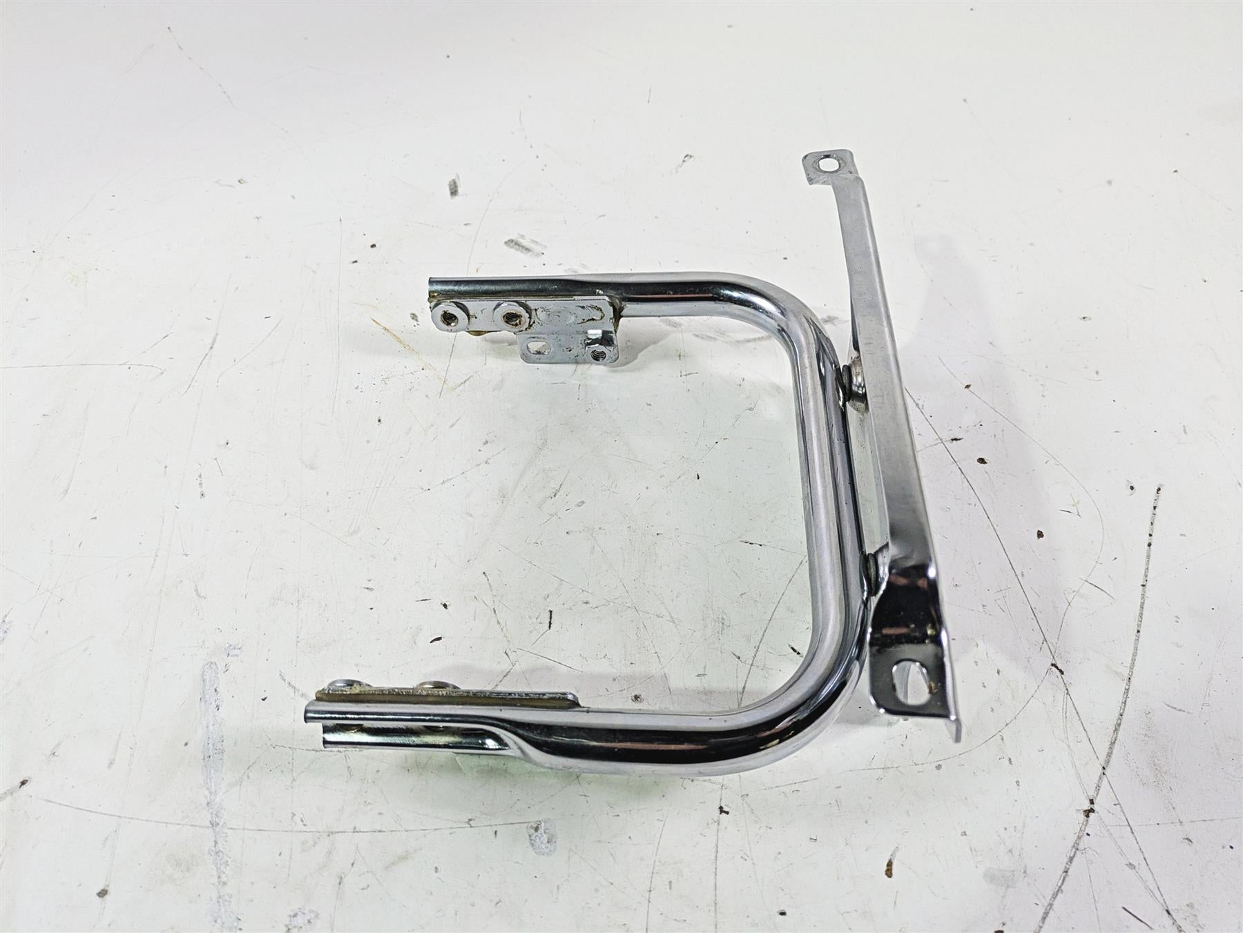 2007 Harley Touring FLHTCU SE CVO E-Glide Rear Plate Holder Frame Mount 53422-97 {{ shop.shopifyCountryName }} - Mototech271