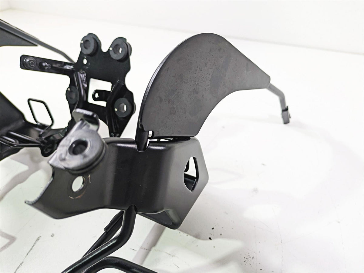 2022 Kawasaki ZR900RS Cafe Headlight Gauges Stay Bracket Mount 39137-0686 {{ shop.shopifyCountryName }} - Mototech271