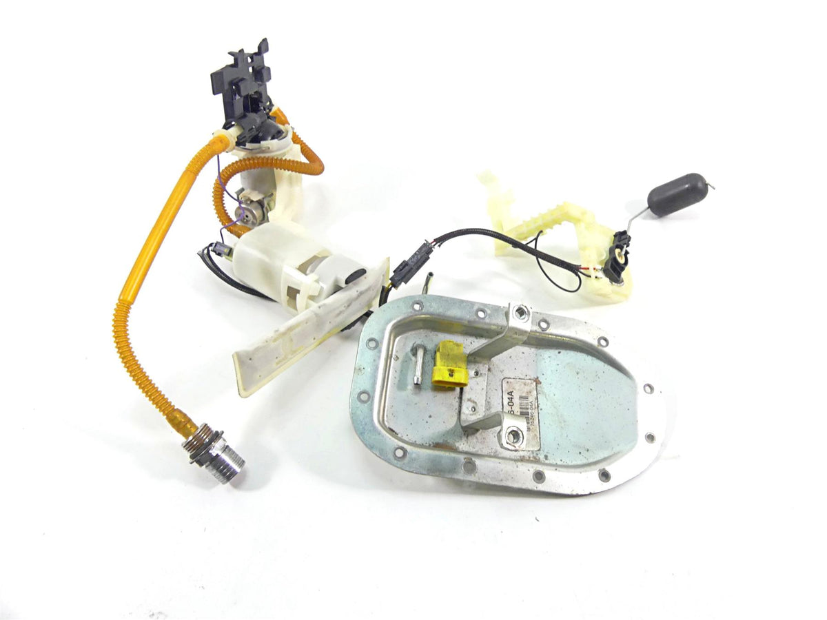 2014 Harley FXDL Dyna Low Rider Fuel Gas Petrol Pump & Sending Unit 75246-04A {{ shop.shopifyCountryName }} - Mototech271