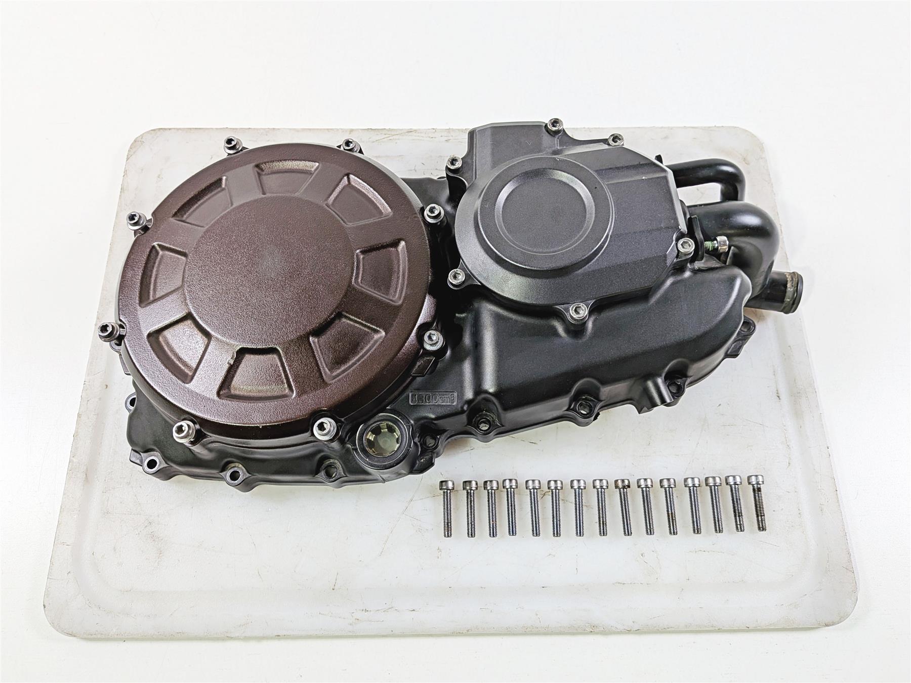 2009 Yamaha VMX17 V-Max 1700 Engine Side Clutch Cover 2S3-15431-00-Mototech271