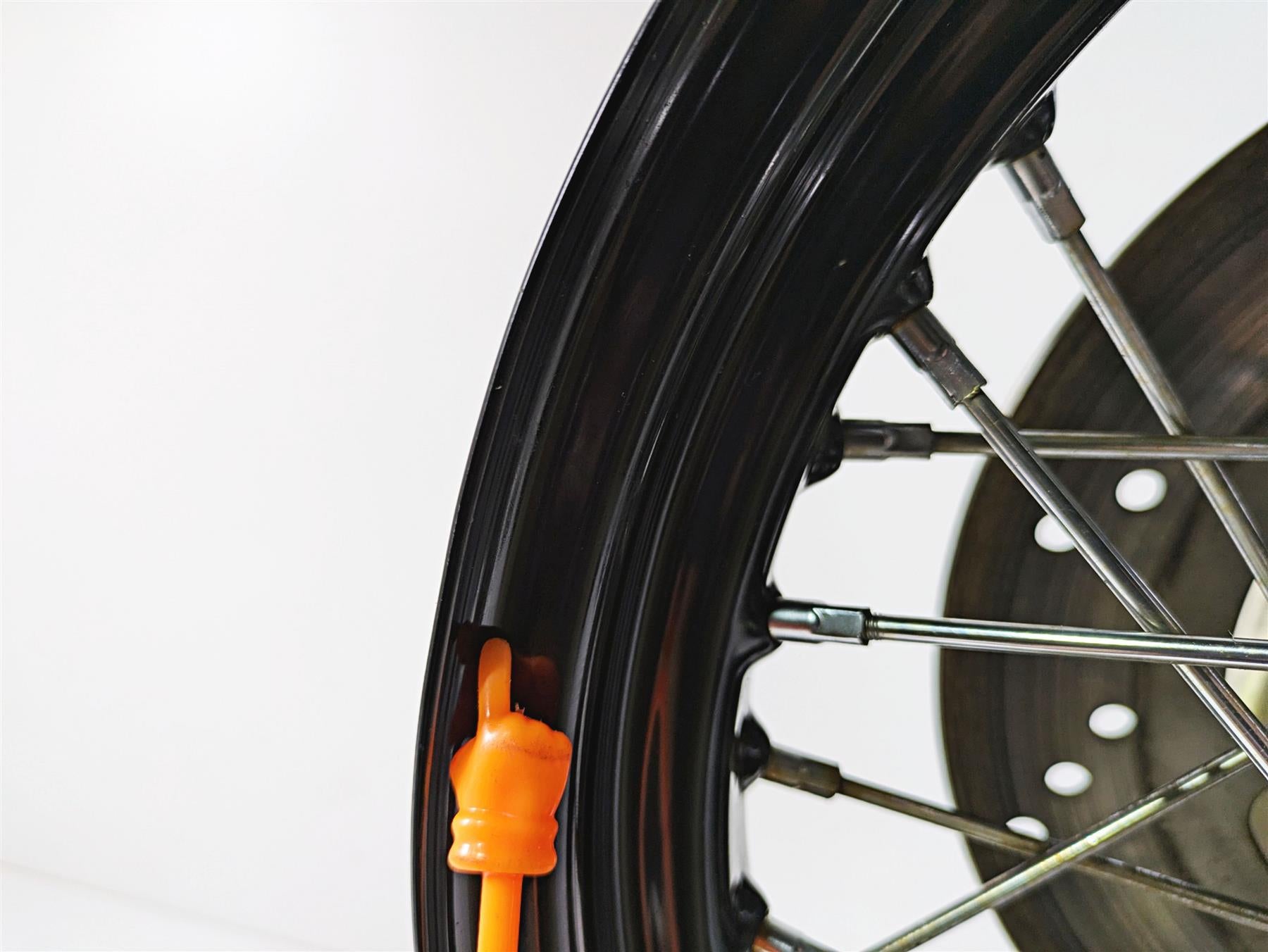 2009 Harley FLSTSB Cross Bones 16x3 Front Wheel Rim - Read 44937-08 {{ shop.shopifyCountryName }} - Mototech271