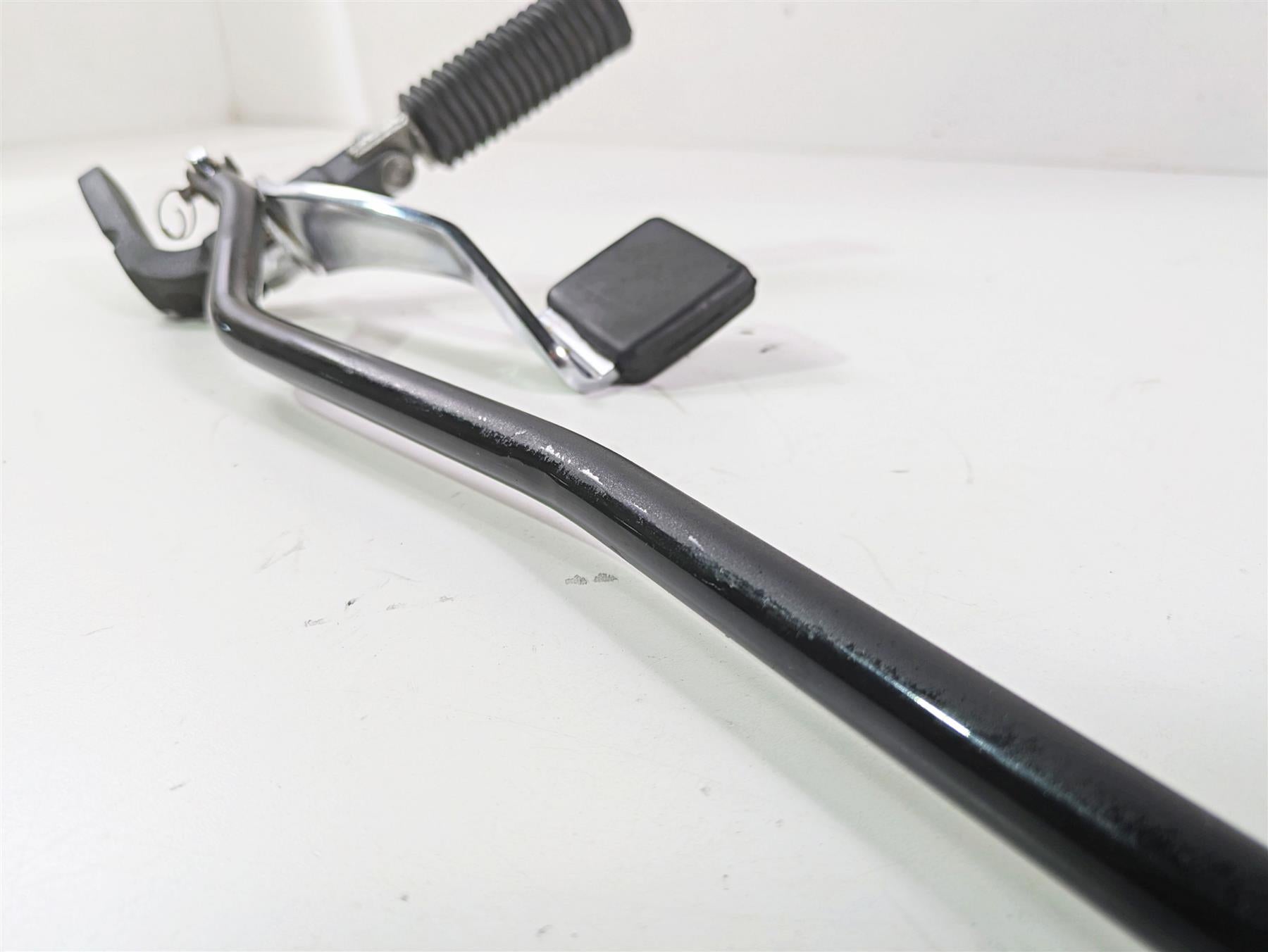 2016 Harley FXDF Dyna Fat Bob Front Right Fw Footpeg & Brake Pedal 42481-03A {{ shop.shopifyCountryName }} - Mototech271