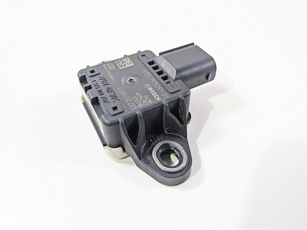 2023 BMW R nineT Scrambler K23 Bosch Lean Angle Fall Speed Sensor 61357915091 {{ shop.shopifyCountryName }} - Mototech271
