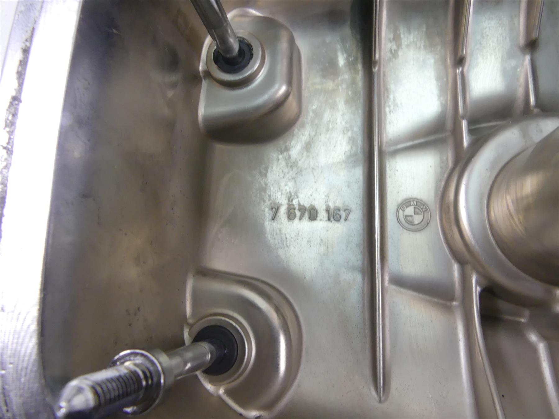 2003 BMW R1200 CL K30 Chrome Cylinderhead Valve Cover Set 7670168 7670167 {{ shop.shopifyCountryName }} - Mototech271