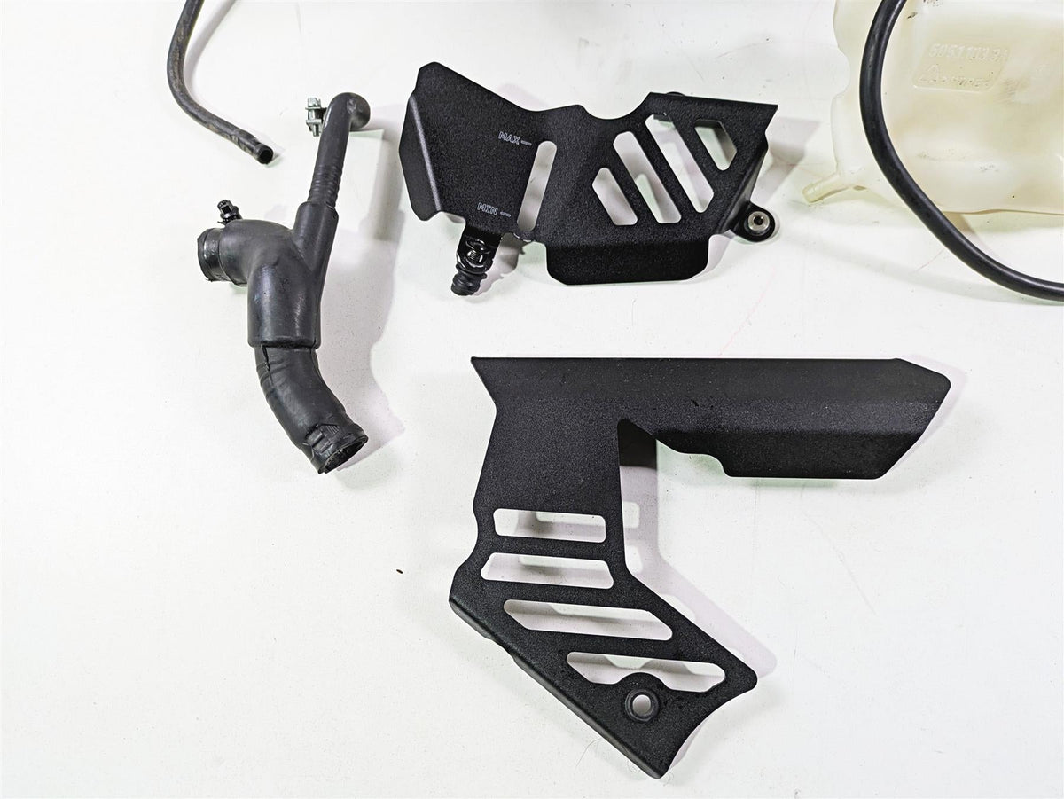 2019 Ducati Supersport 939 S Radiator Fan Reservoir Hoses - No Leaks 54841033A {{ shop.shopifyCountryName }} - Mototech271