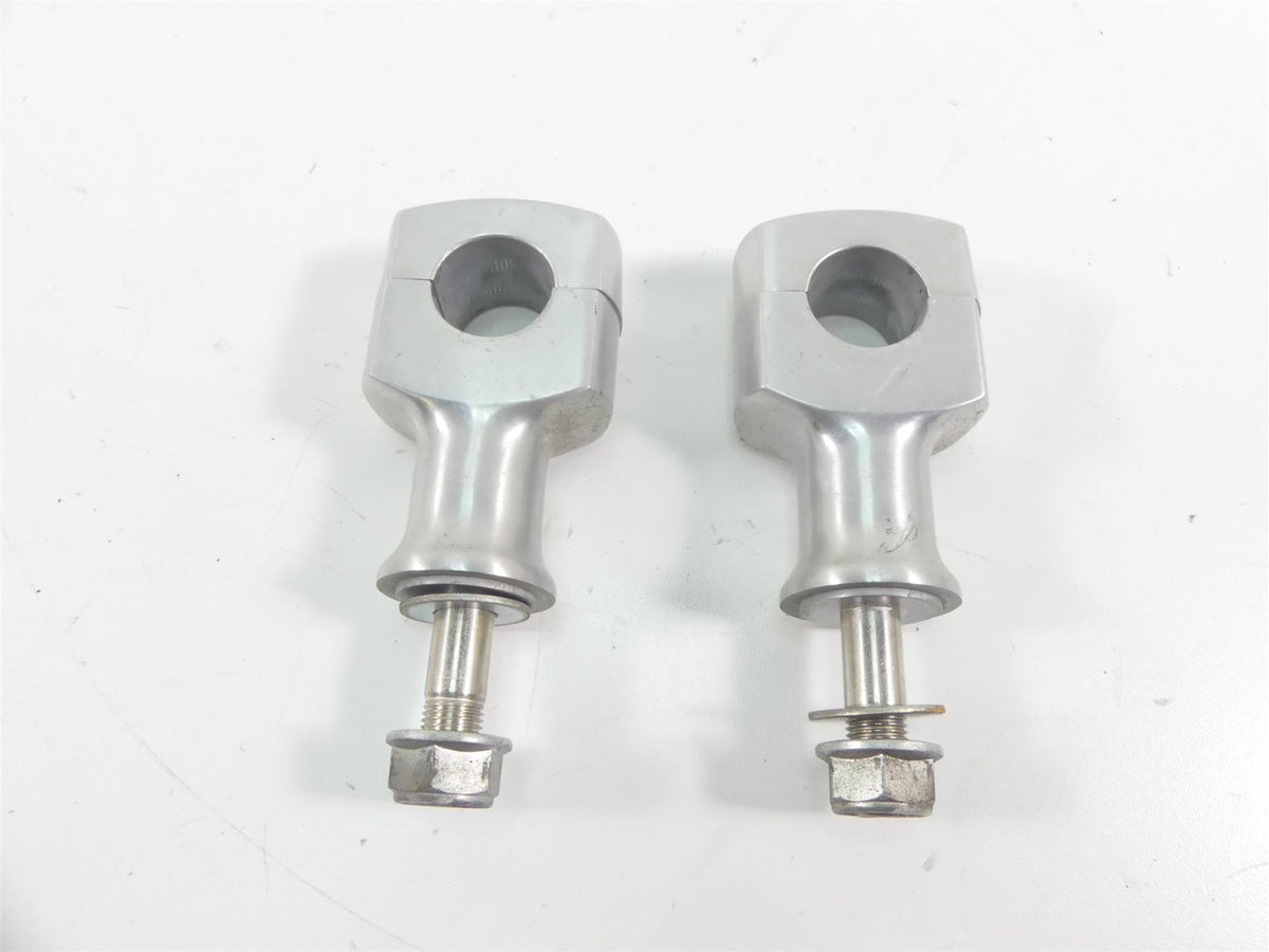 2009 Honda VTX1300 Touring Handlebar Holder Risers Set 53231-MEA-670 {{ shop.shopifyCountryName }} - Mototech271