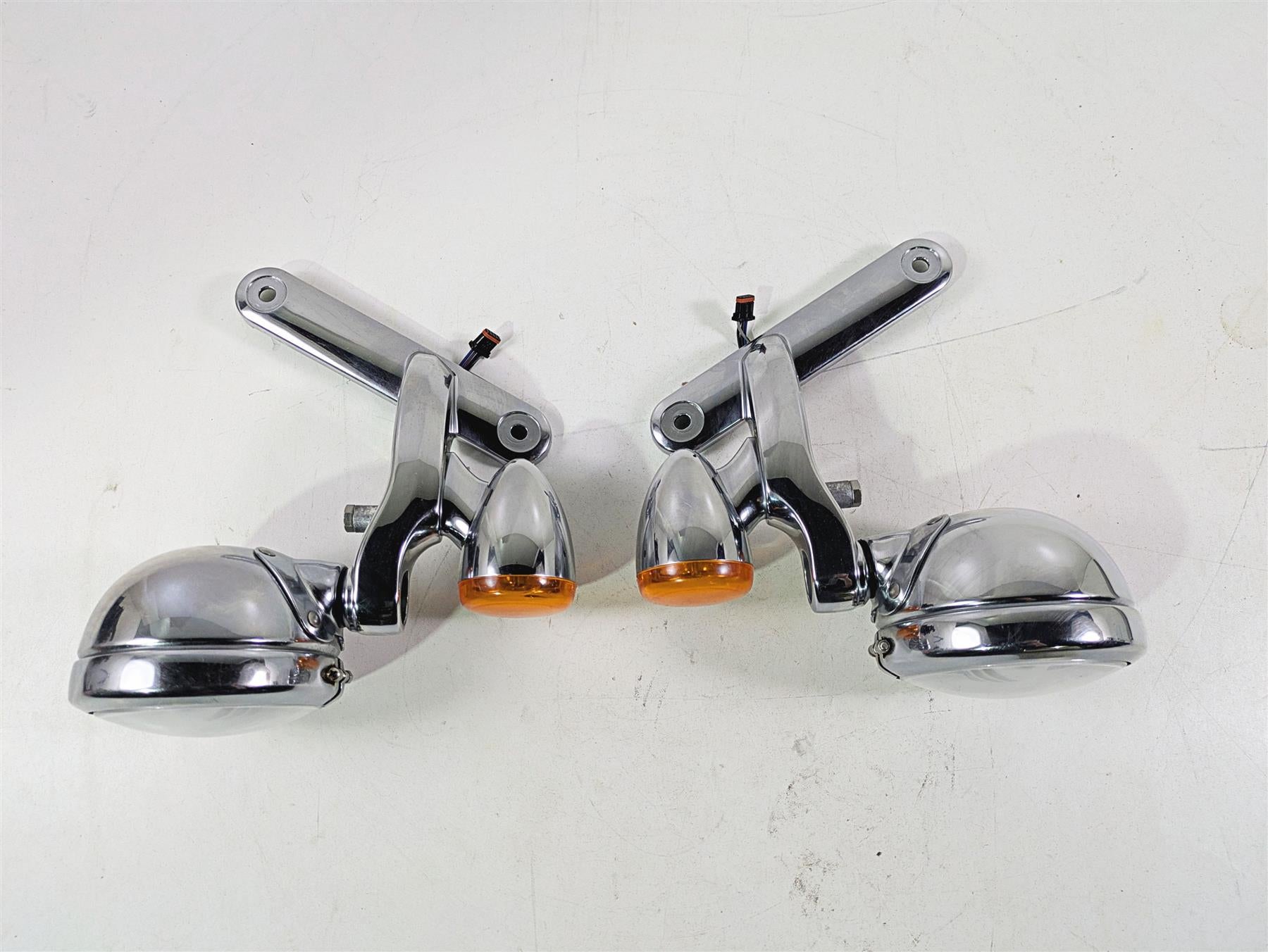 2015 Harley Touring FLHTKL Electra Glide Front Spot Light Blinker Set 68000021 {{ shop.shopifyCountryName }} - Mototech271