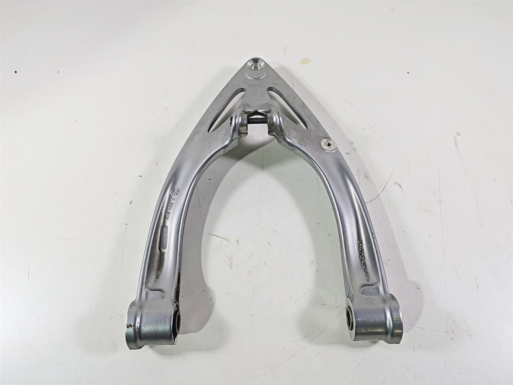 2012 BMW R1200R K27 Front Suspension Swingarm Trailing Arm 31427724774 {{ shop.shopifyCountryName }} - Mototech271