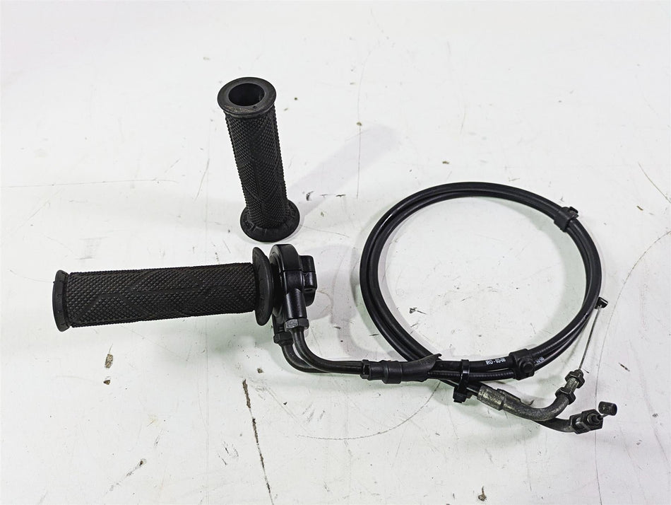 2008 Aprilia RSVR 1000 Factory Throttle Grip Handle Set - Read AP8118566 {{ shop.shopifyCountryName }} - Mototech271