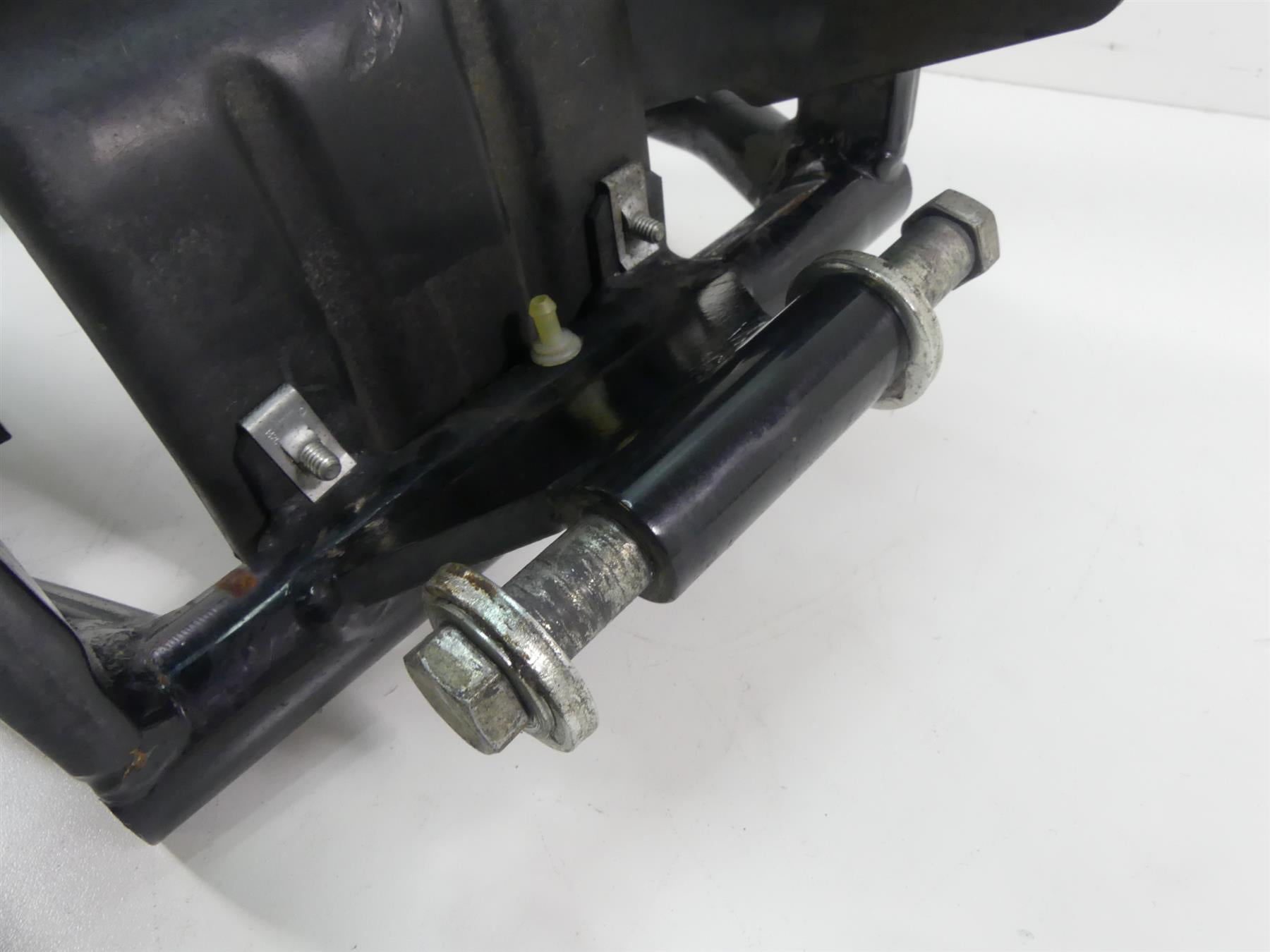 1993 Harley FXSTS Softail Springer Rear Swingarm Swing Arm + 3/4" Axle 47573-89B {{ shop.shopifyCountryName }} - Mototech271