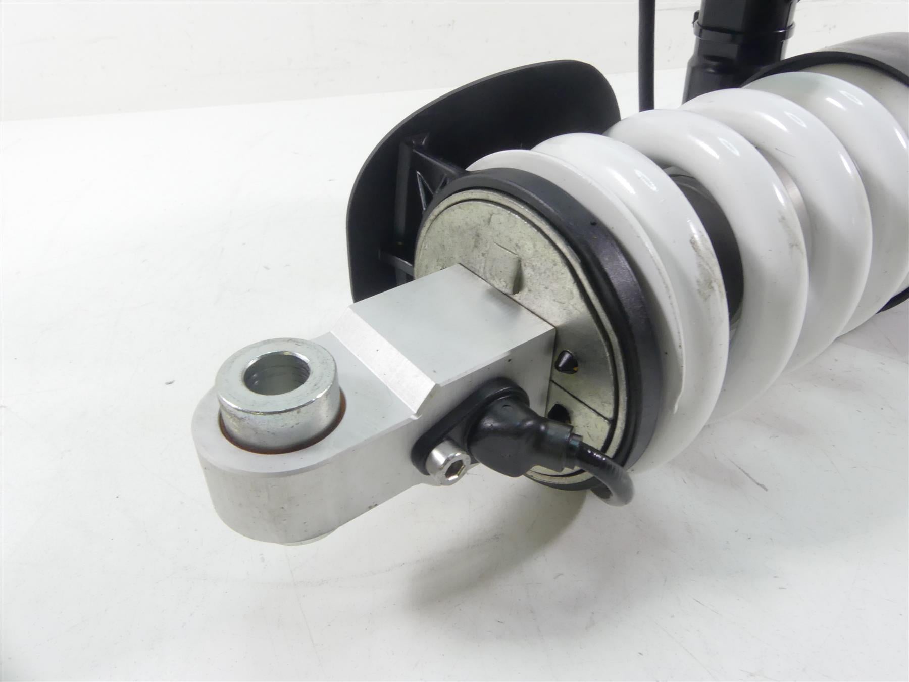 2016 BMW R1200RS K54 Rear Esa Shock Suspension Damper 12K 33548557149 {{ shop.shopifyCountryName }} - Mototech271