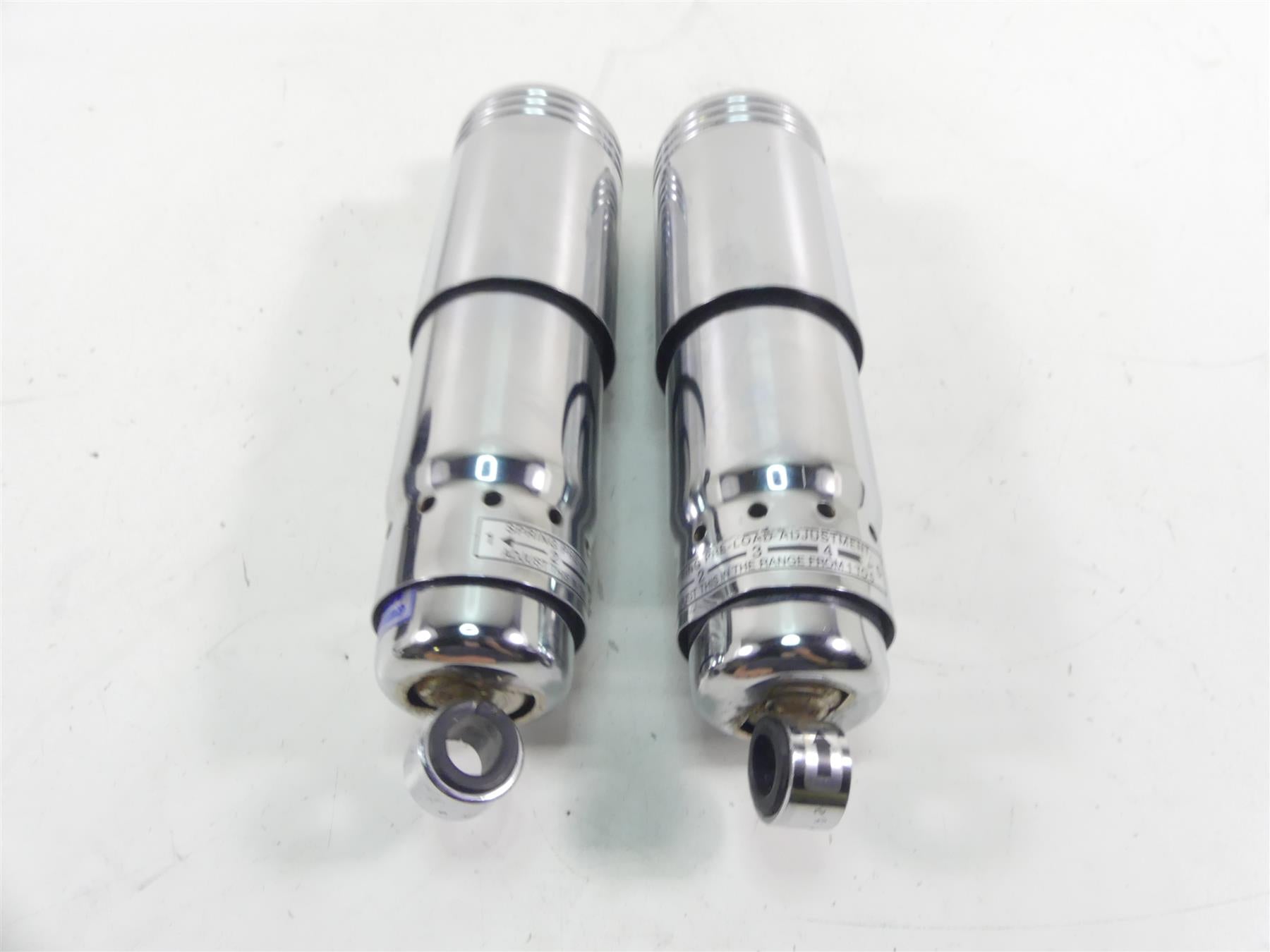 2005 Honda V-Twin VTX1800 S3 Rear Showa Shock Damper Set 52500-MCV-R11 {{ shop.shopifyCountryName }} - Mototech271