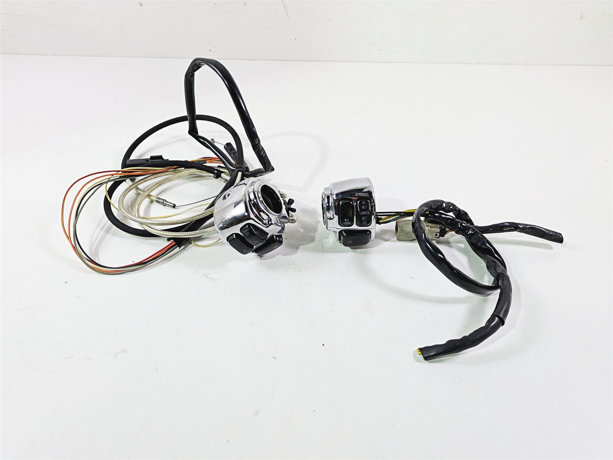 2008 Harley FXCWC Softail Rocker Left Right Chrome Control Switch Set 71682-06A {{ shop.shopifyCountryName }} - Mototech271