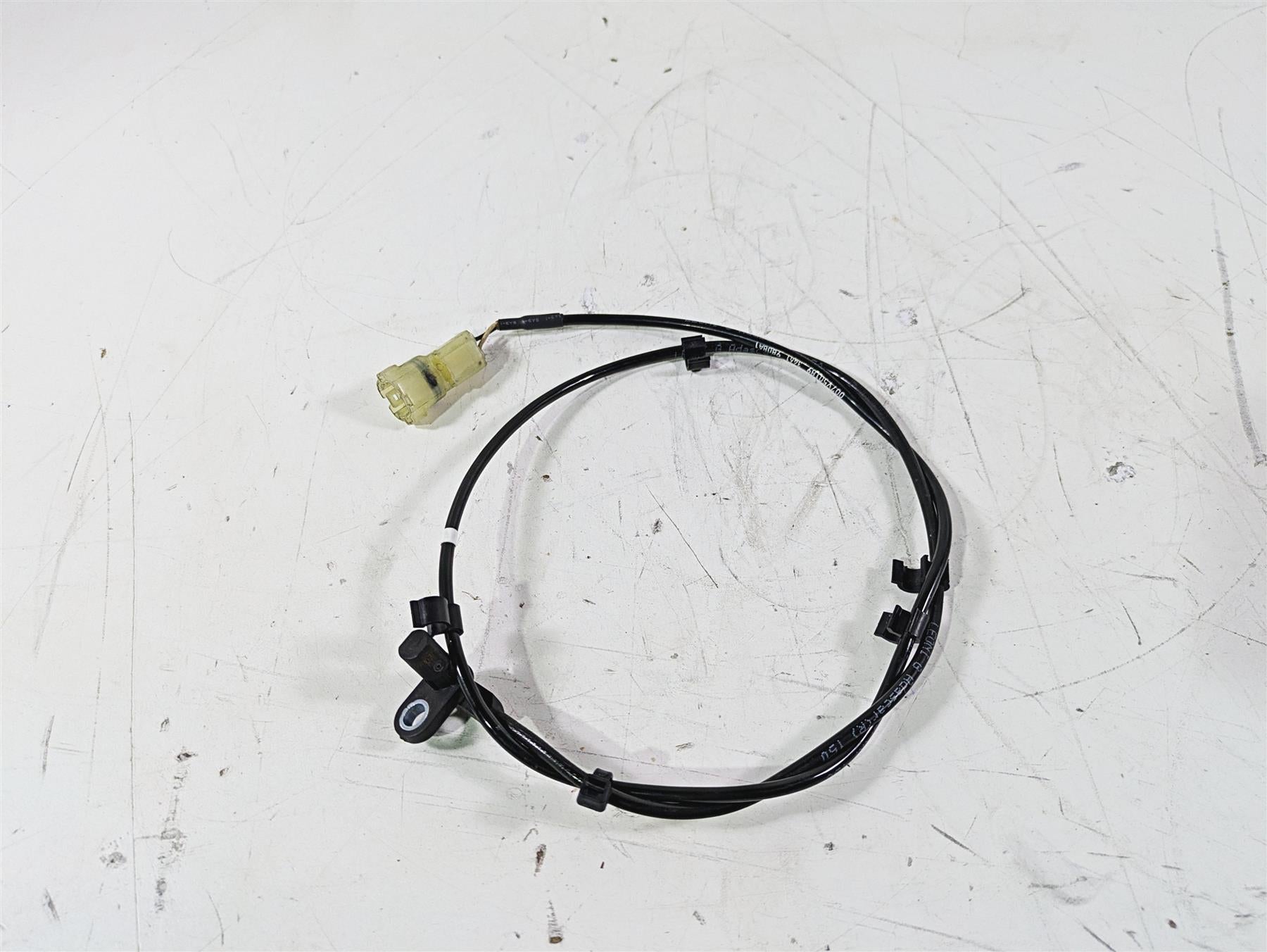 2020 Triumph Daytona 765 Moto2 Rear Abs Brake Wheel Speed Sensor T2021495 {{ shop.shopifyCountryName }} - Mototech271