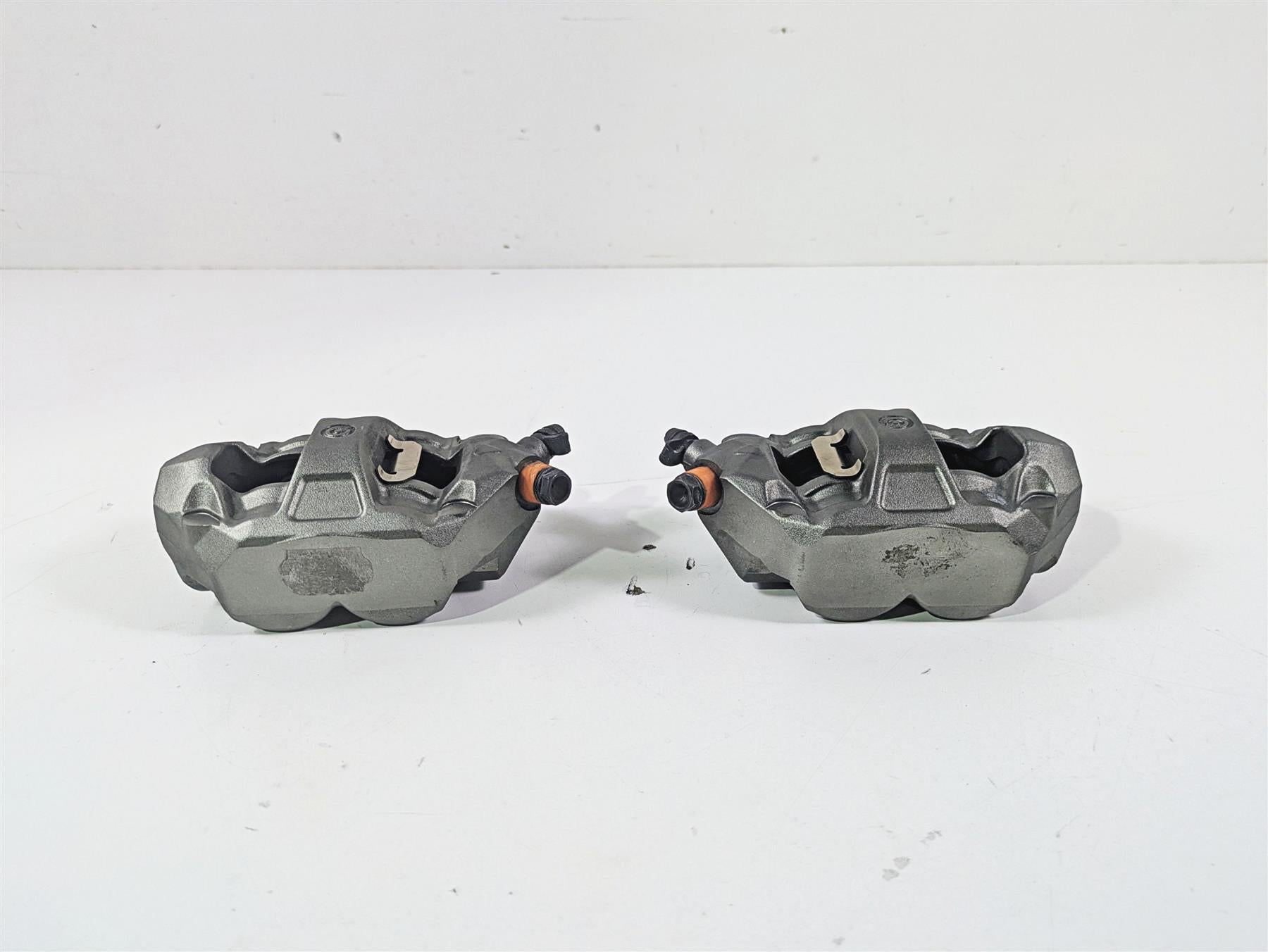 2017 KTM 1290 Super Duke GT Brembo Front Brake Caliper 100mm Set 6131301600158 {{ shop.shopifyCountryName }} - Mototech271