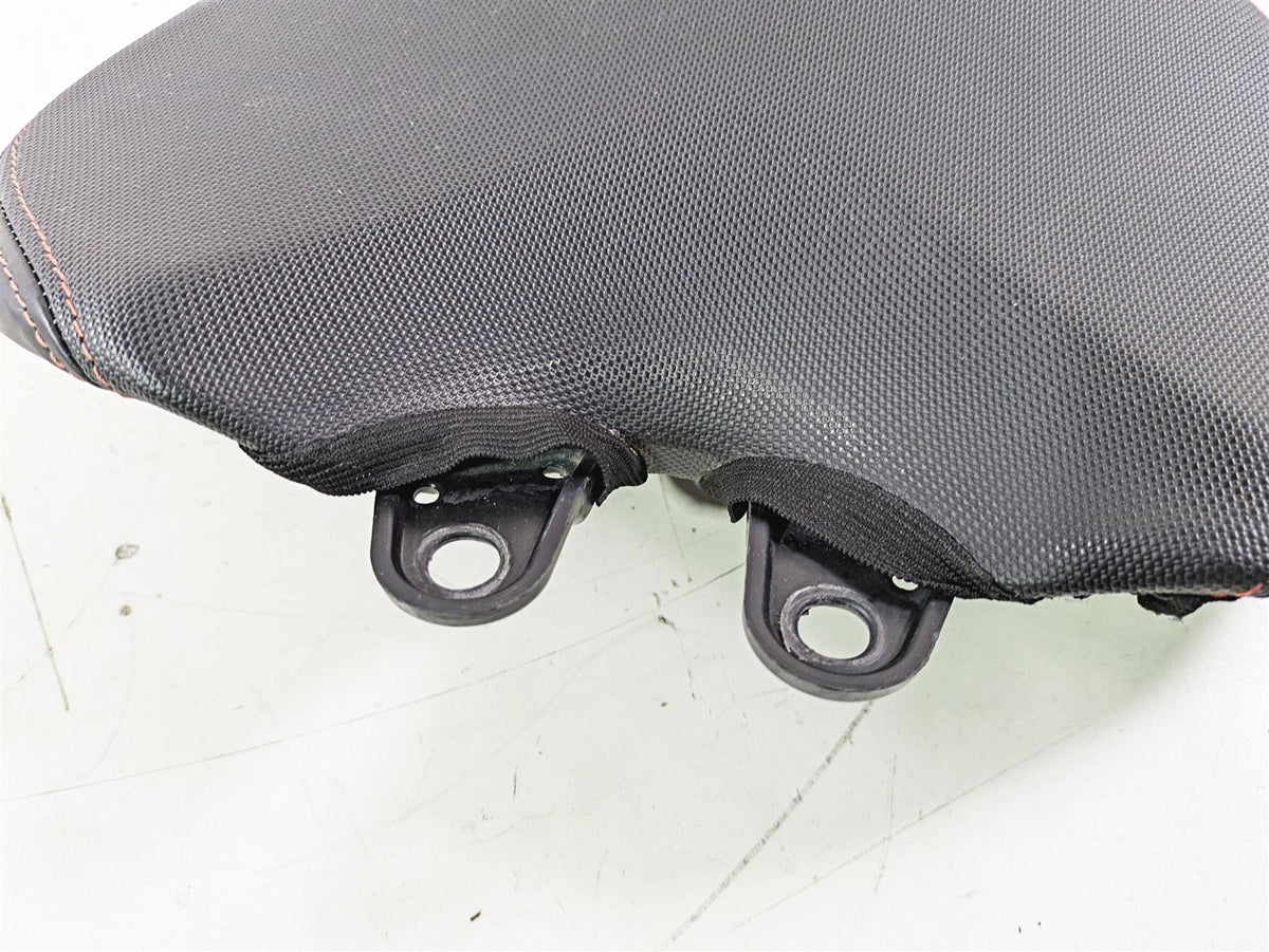 2019 Triumph Speed Triple RS 1050 Front Seat Saddle Comfort READ T2307334 {{ shop.shopifyCountryName }} - Mototech271