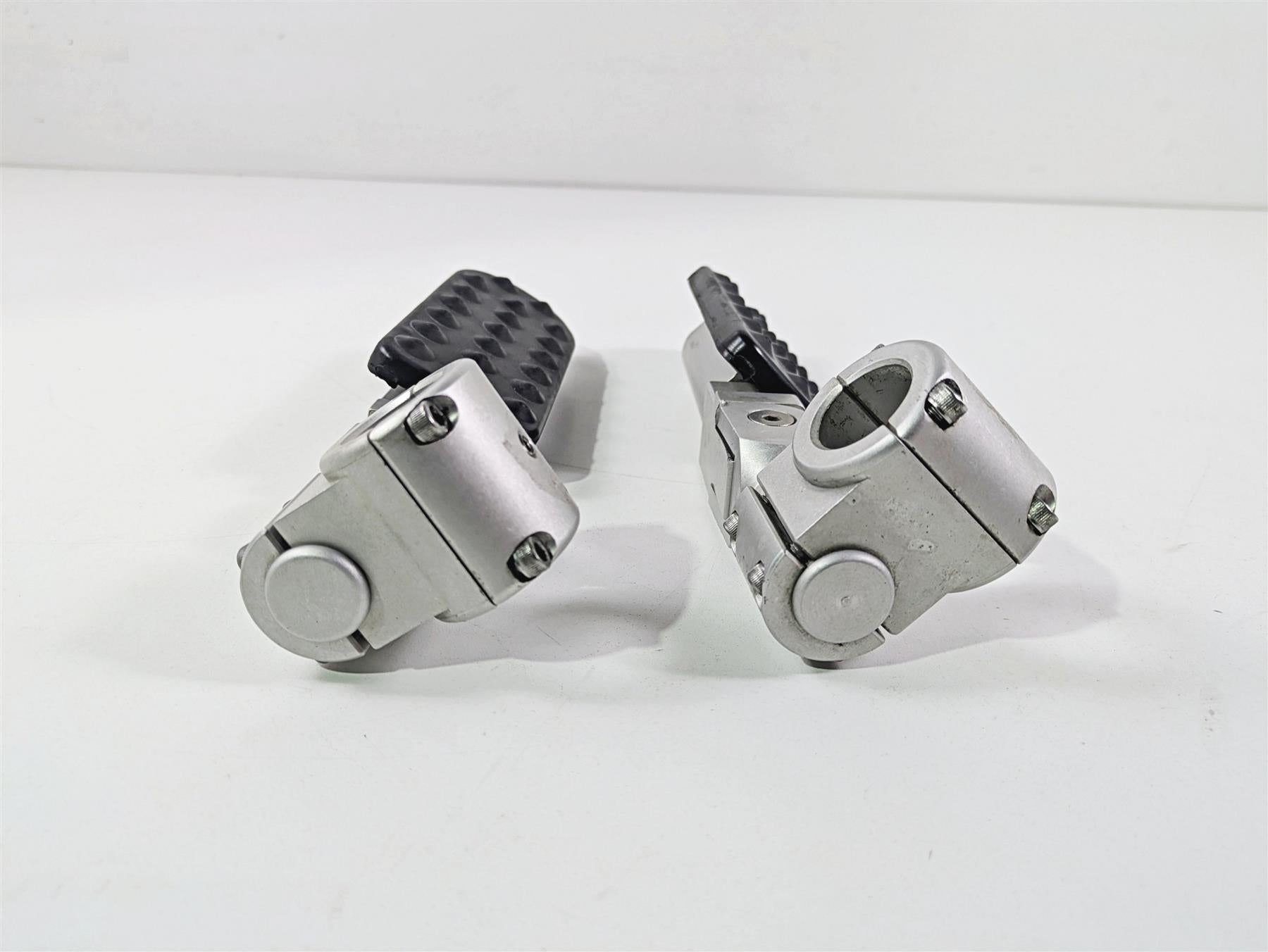 2016 BMW R1200RT K52 Ilium Works Versatile Highway FootPeg Set 27-100 {{ shop.shopifyCountryName }} - Mototech271
