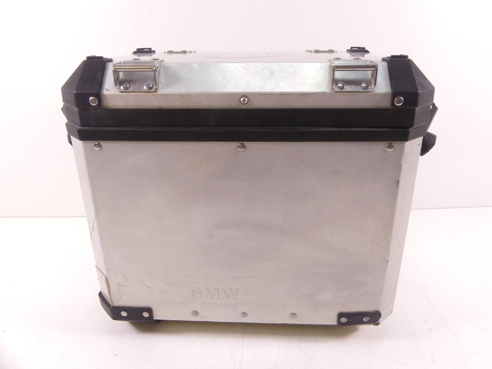 2008 BMW R1200GS K255 Adv Right Saddlebag Luggage Case Carrier 77418566457 {{ shop.shopifyCountryName }} - Mototech271
