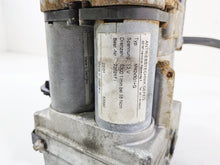 Load image into Gallery viewer, 2002 BMW K1200LT 89V3 Integral Abs Control Module Pump -READ 34517728205
