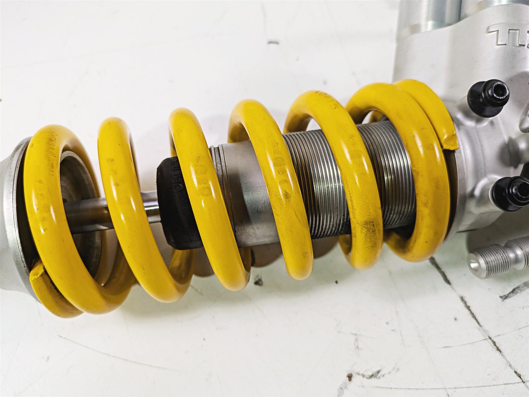2015 Ducati Panigale 1299 S Rear Ohlins TTX Suspension Shock Damper 36521401A {{ shop.shopifyCountryName }} - Mototech271
